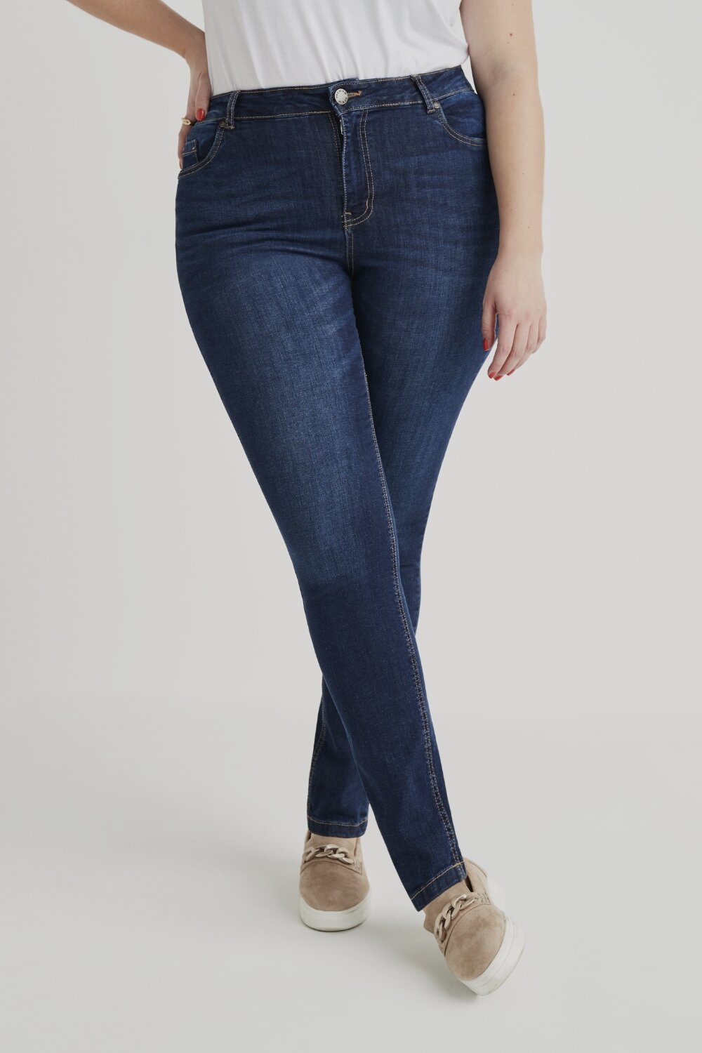 SLIM FIT	