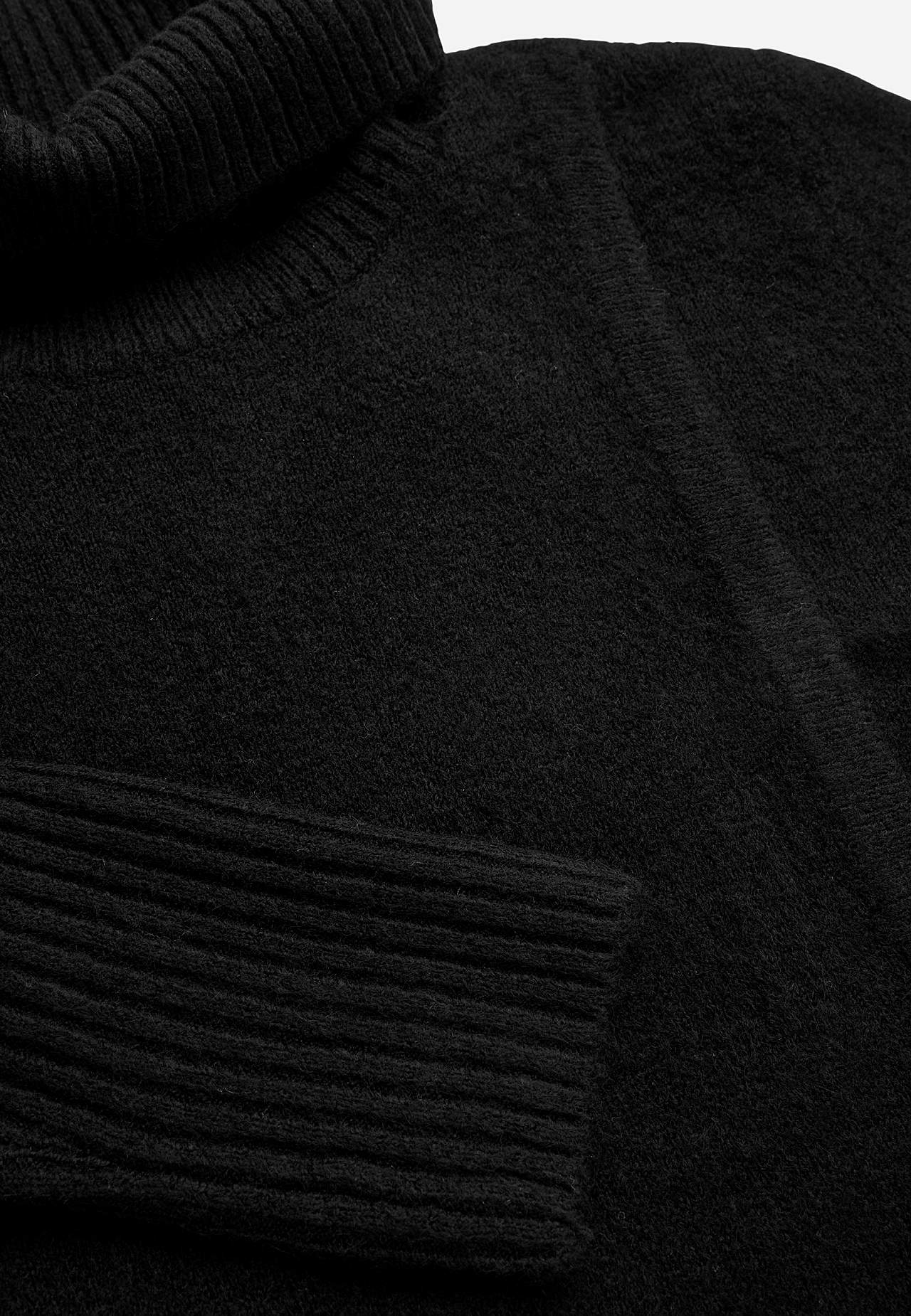 Dzianinowa koszulka polo z kopertowym detalem z przodu