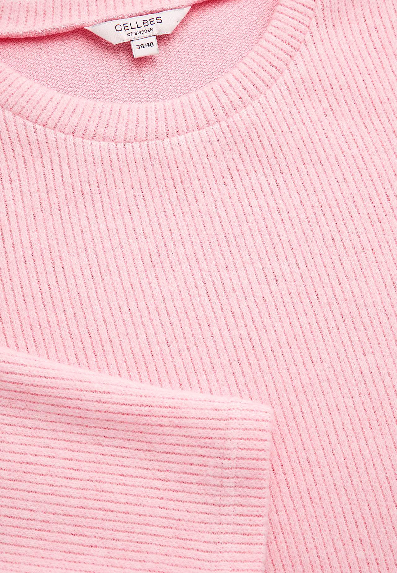 Super miękki sweter z rozcięciami
