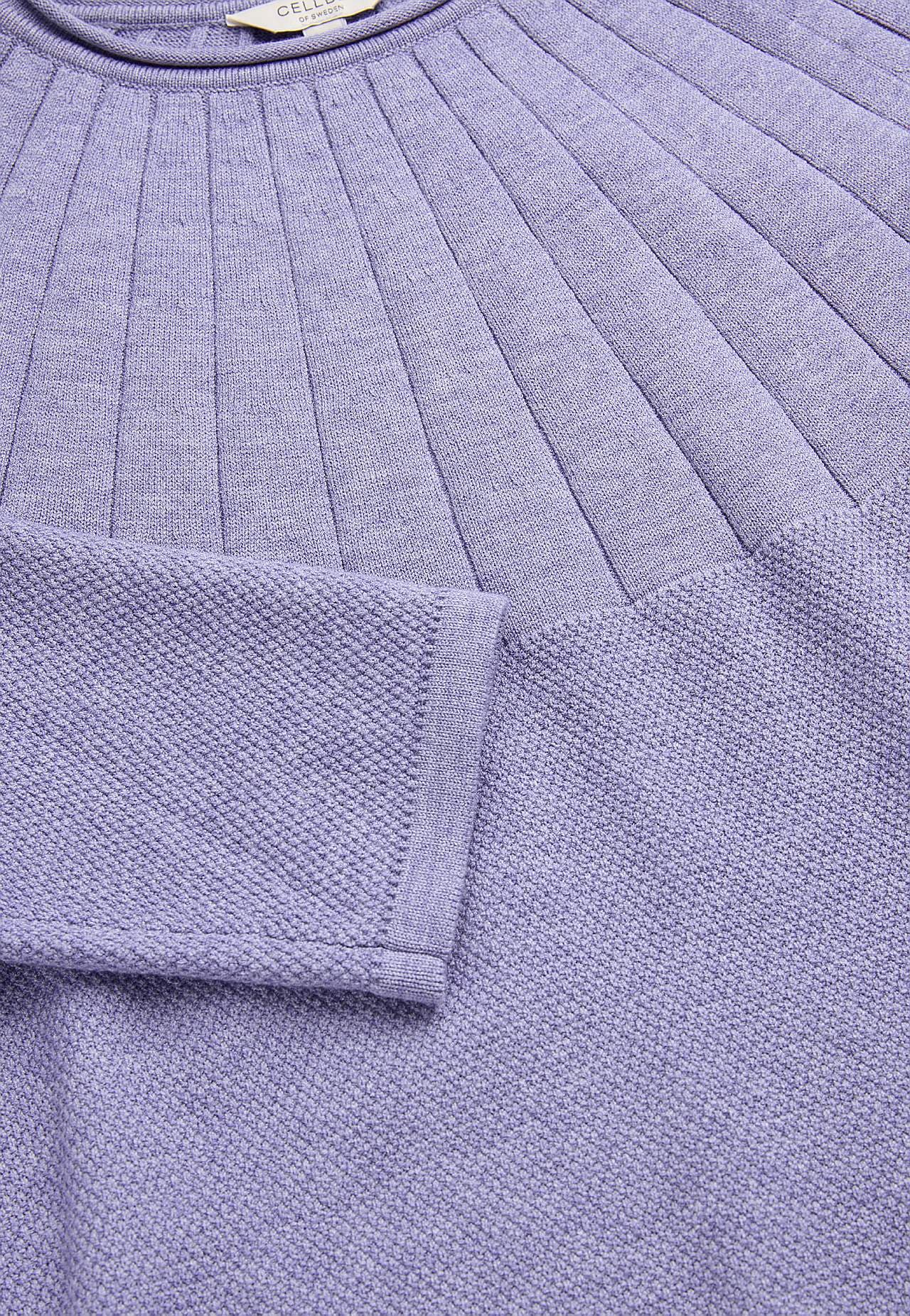 Sweter cienko dziergany