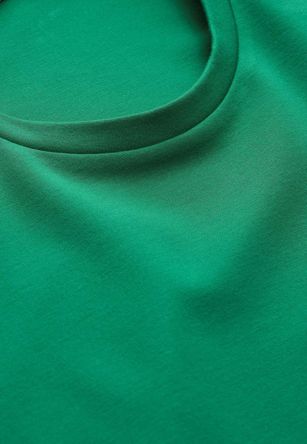 T-shirt z trudnego trykotu