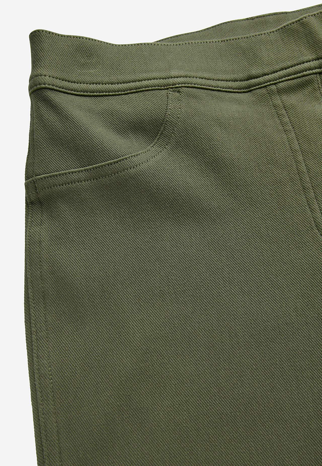 Elastyczne legginsy