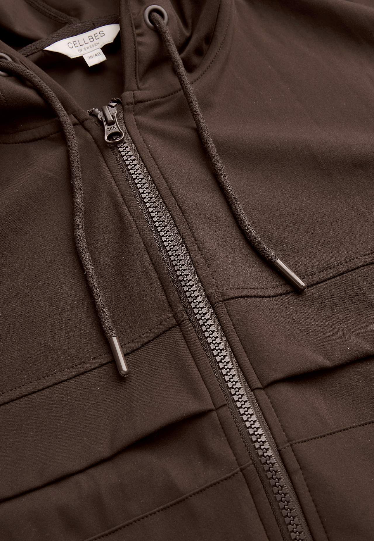 Wszechstronna kurtka z kapturem Daria