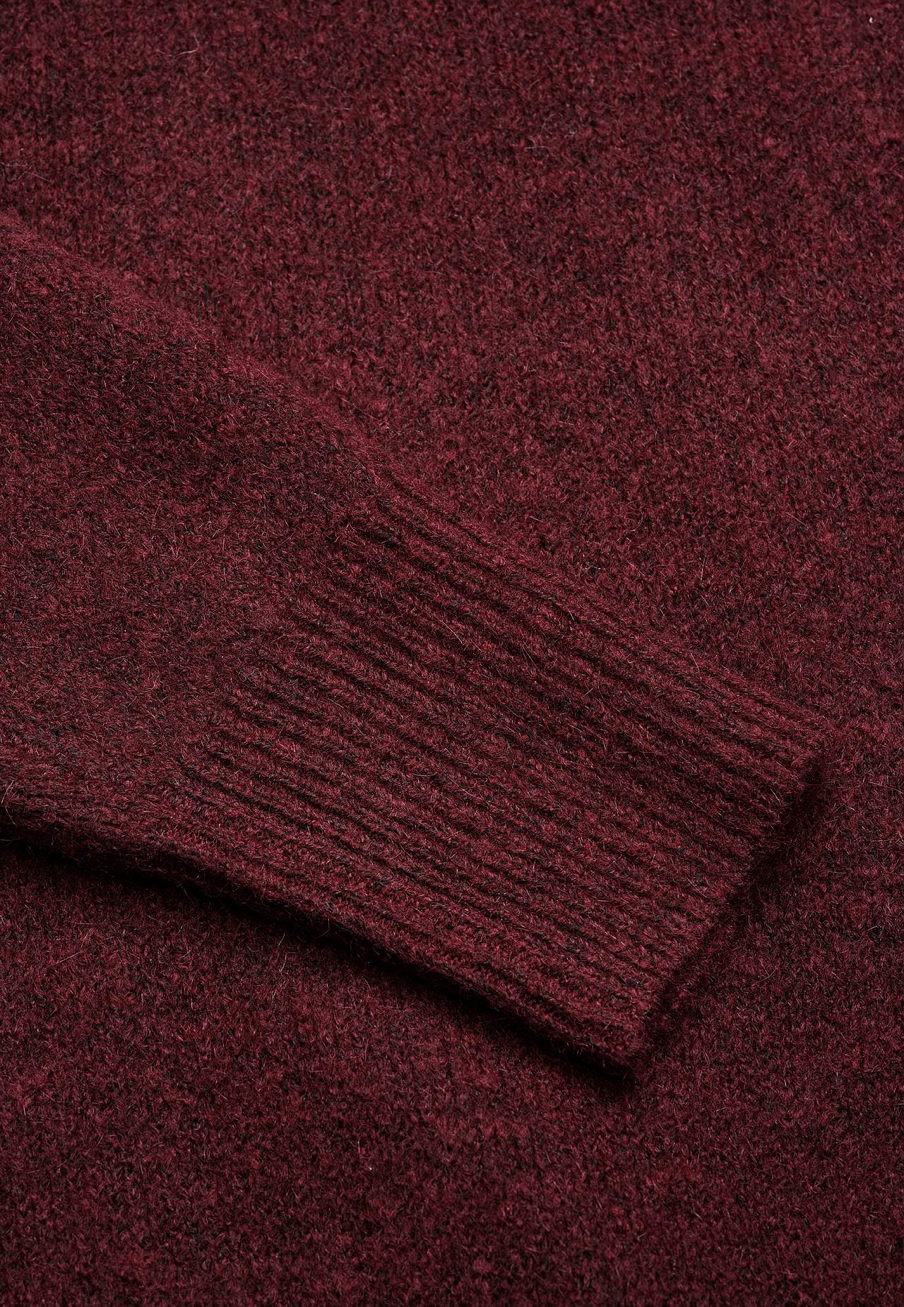 Dzianinowa tunika z rozcięciami