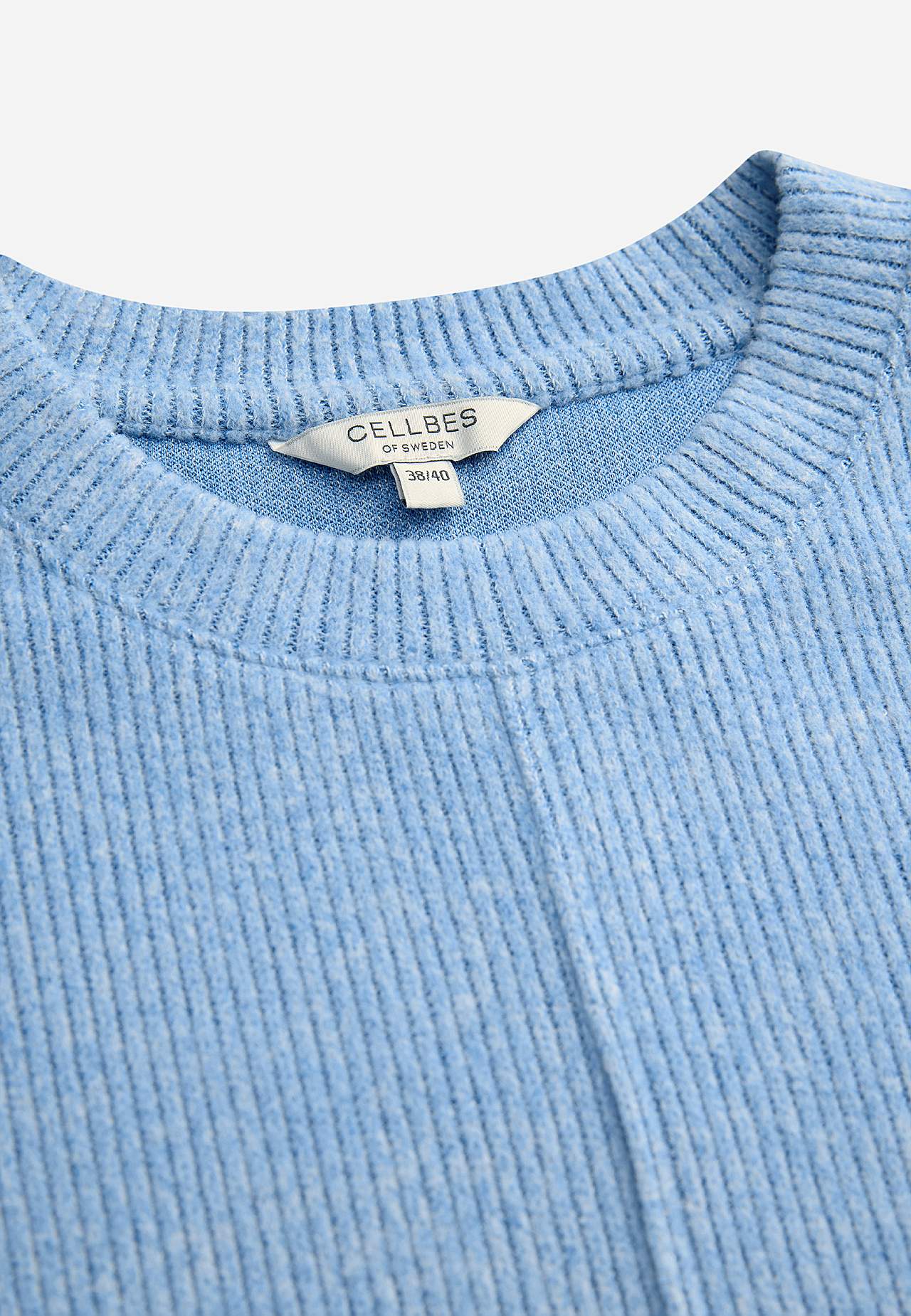 Super miękki sweter z dekoracyjnym szwem środkowym Beata