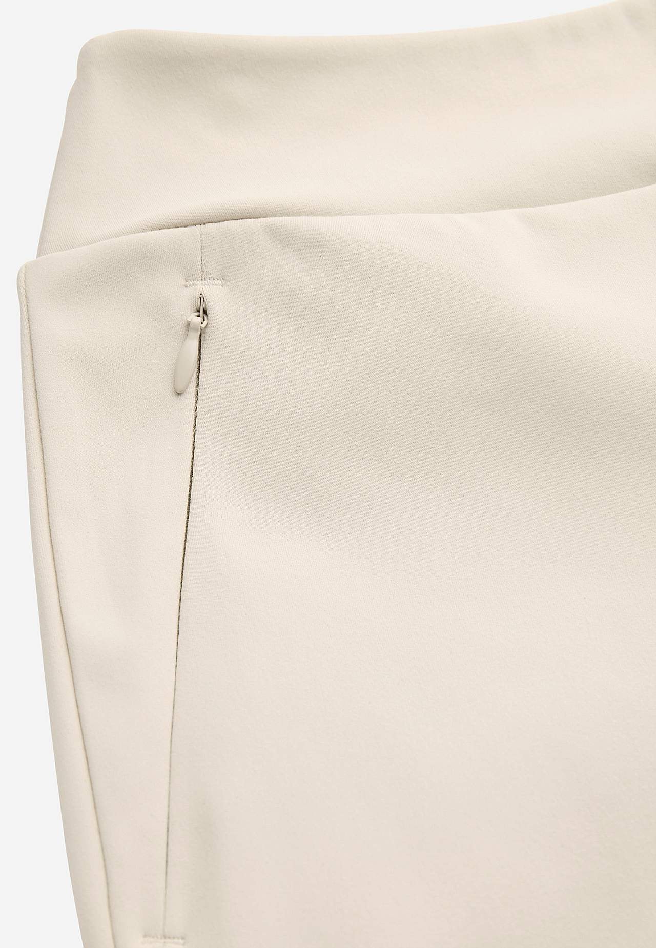 Wszechstronne spodnie z dżerseju bootcut Daria