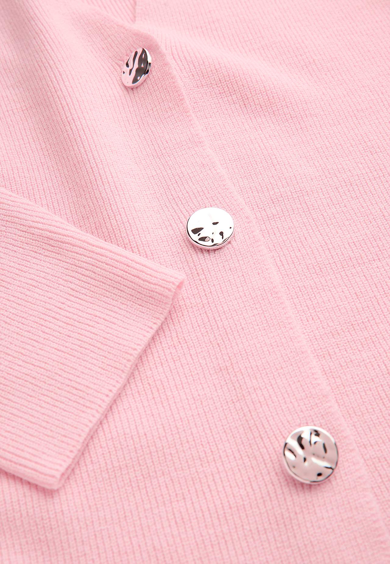 Rozpinany sweter cienko dziergany