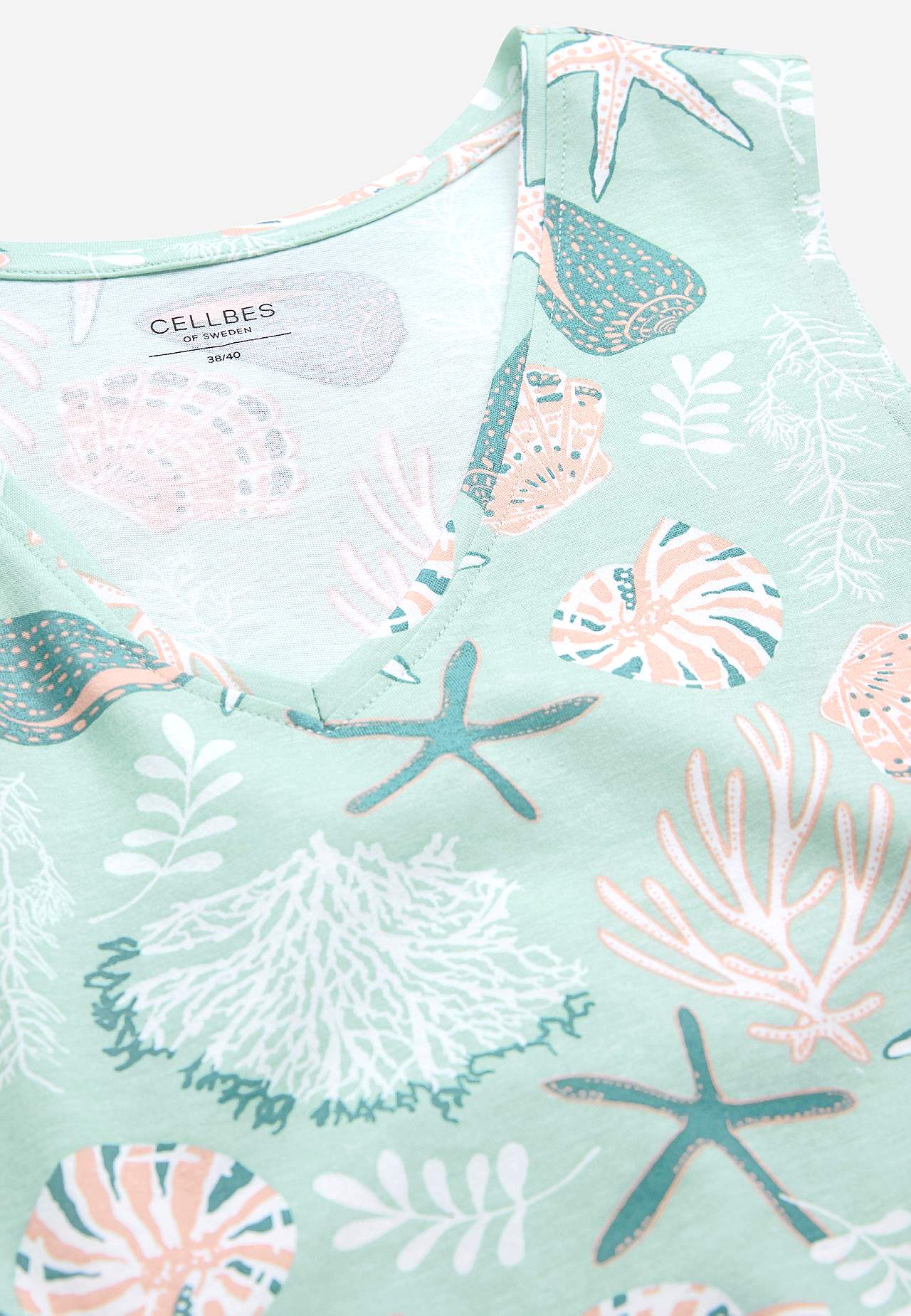 Wzorzysta koszula nocna bez rękawów