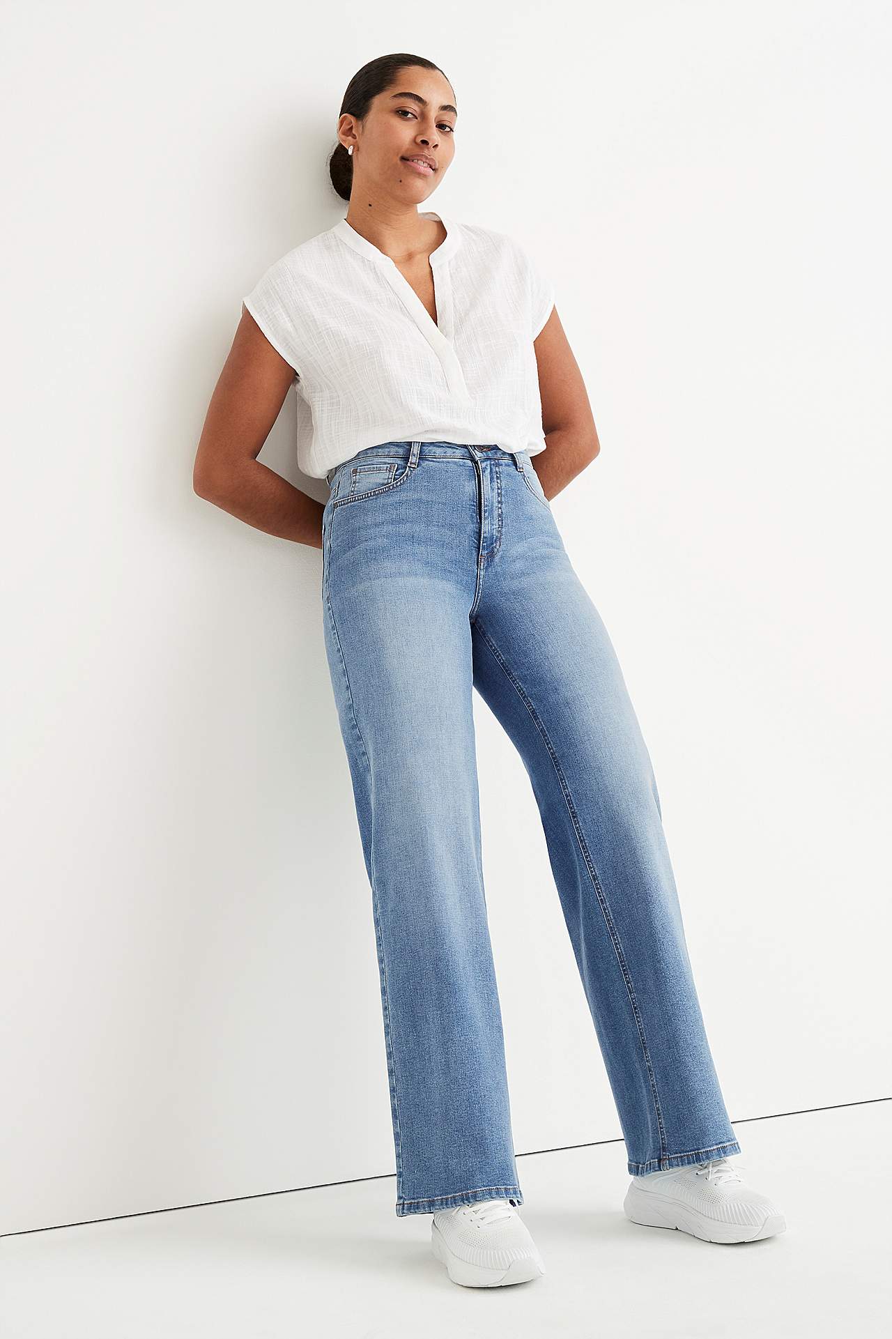 Szerokie dżinsy z wysoką talią