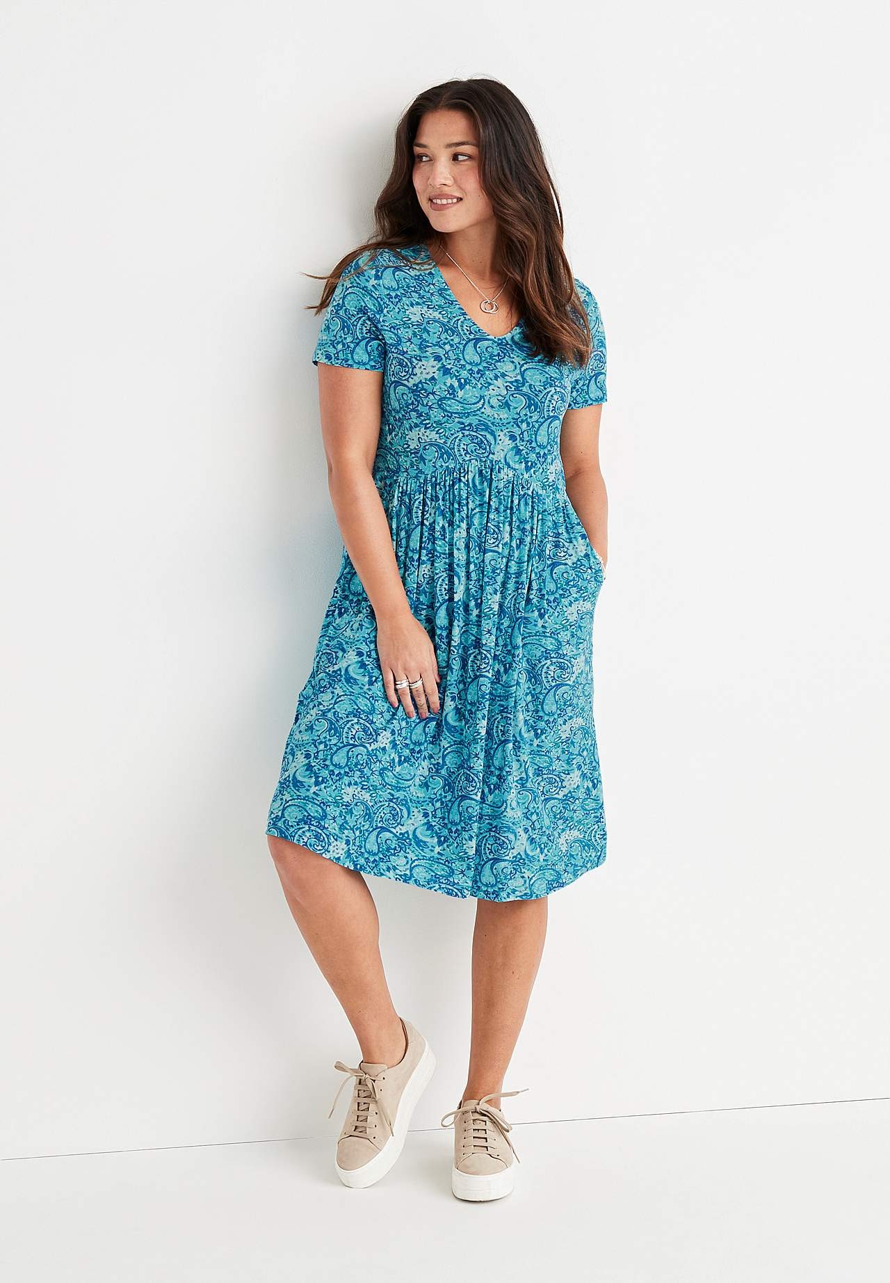 Wzorzysta dżersejowa sukienka