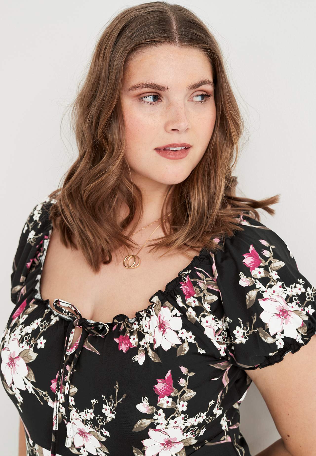 Wzorzysta sukienka