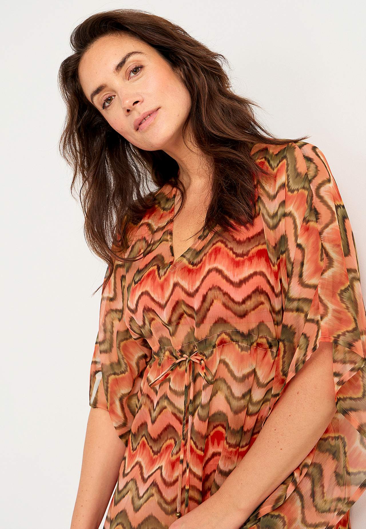 Wzorzysty kaftan na plażę