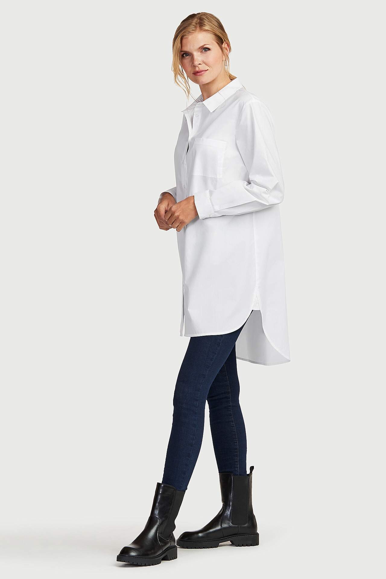 Dżinsy z rozszerzanymi nogawkami