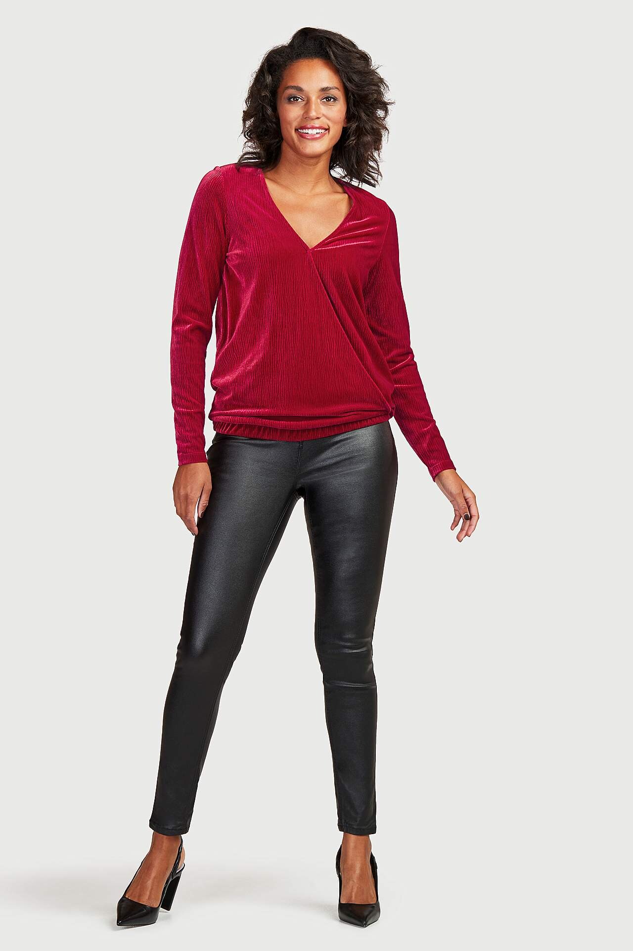 Top zawiązywany z plisowanego aksamitu