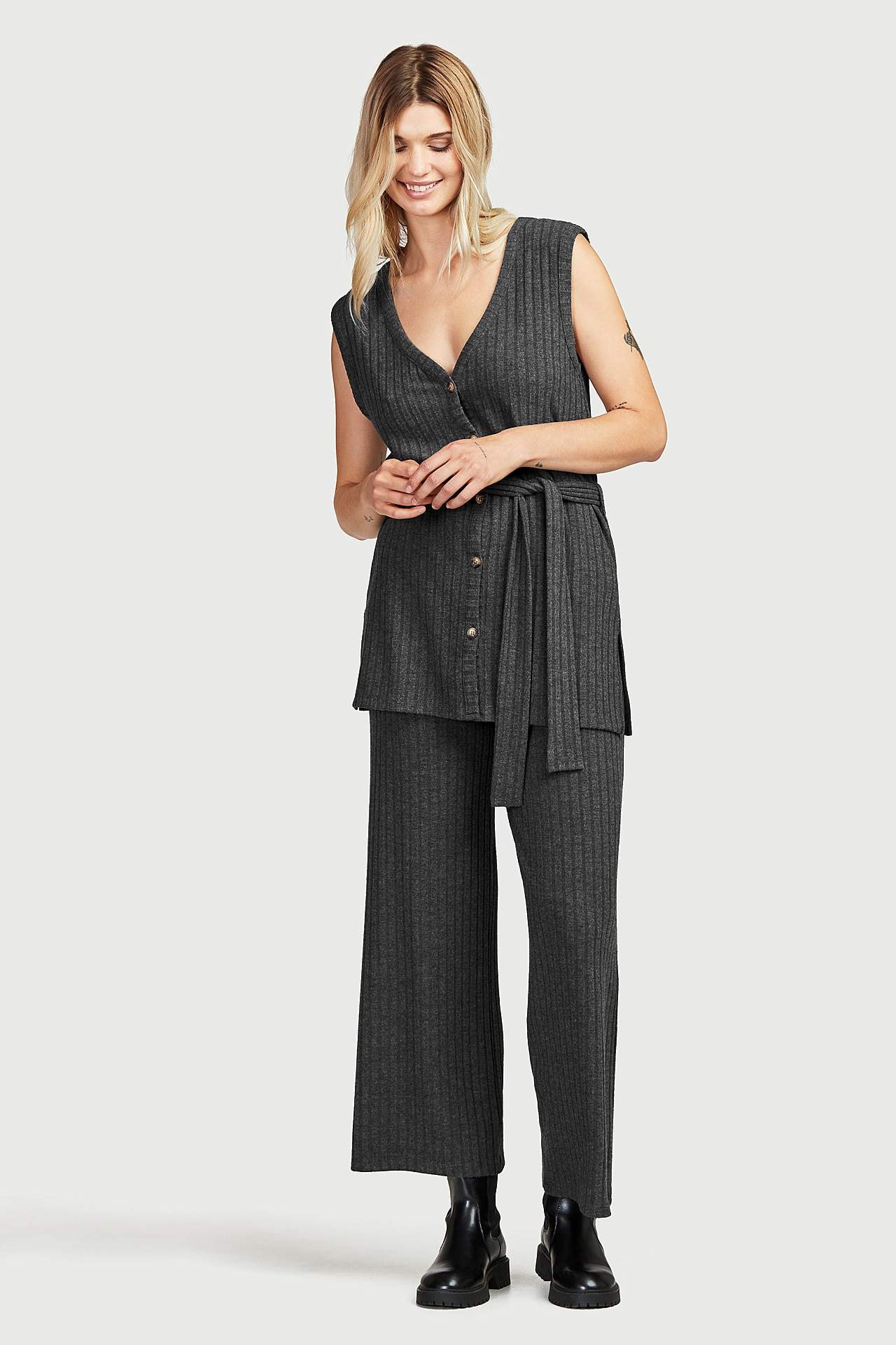 Prążkowana kamizelka