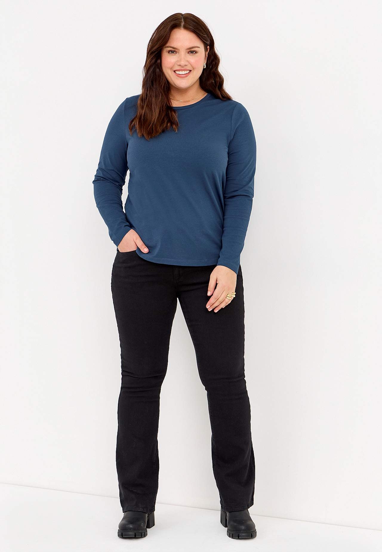Jeansy bootcut z wysokim stanem