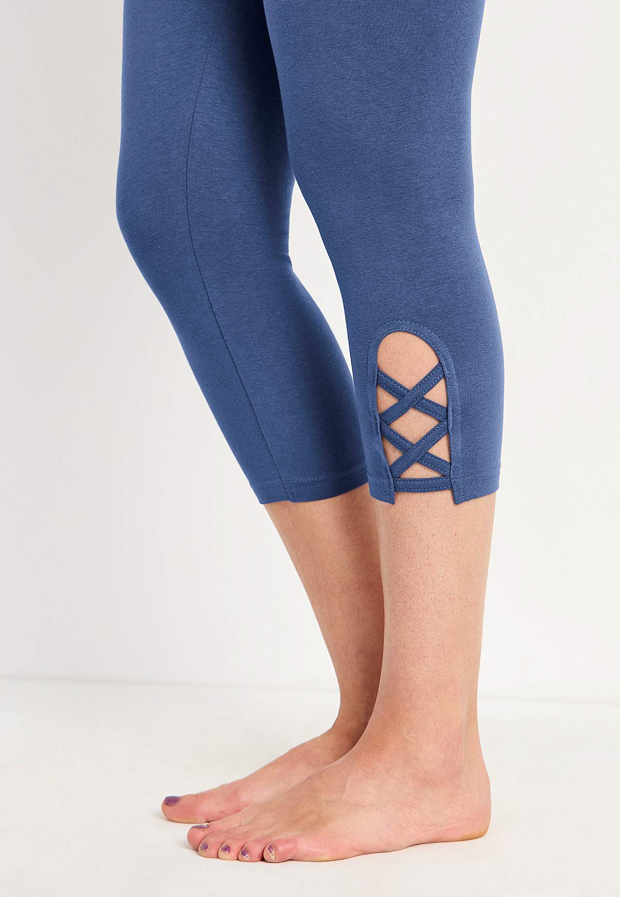 Legginsy rybaczki z miłymi detalami 2 sztuki