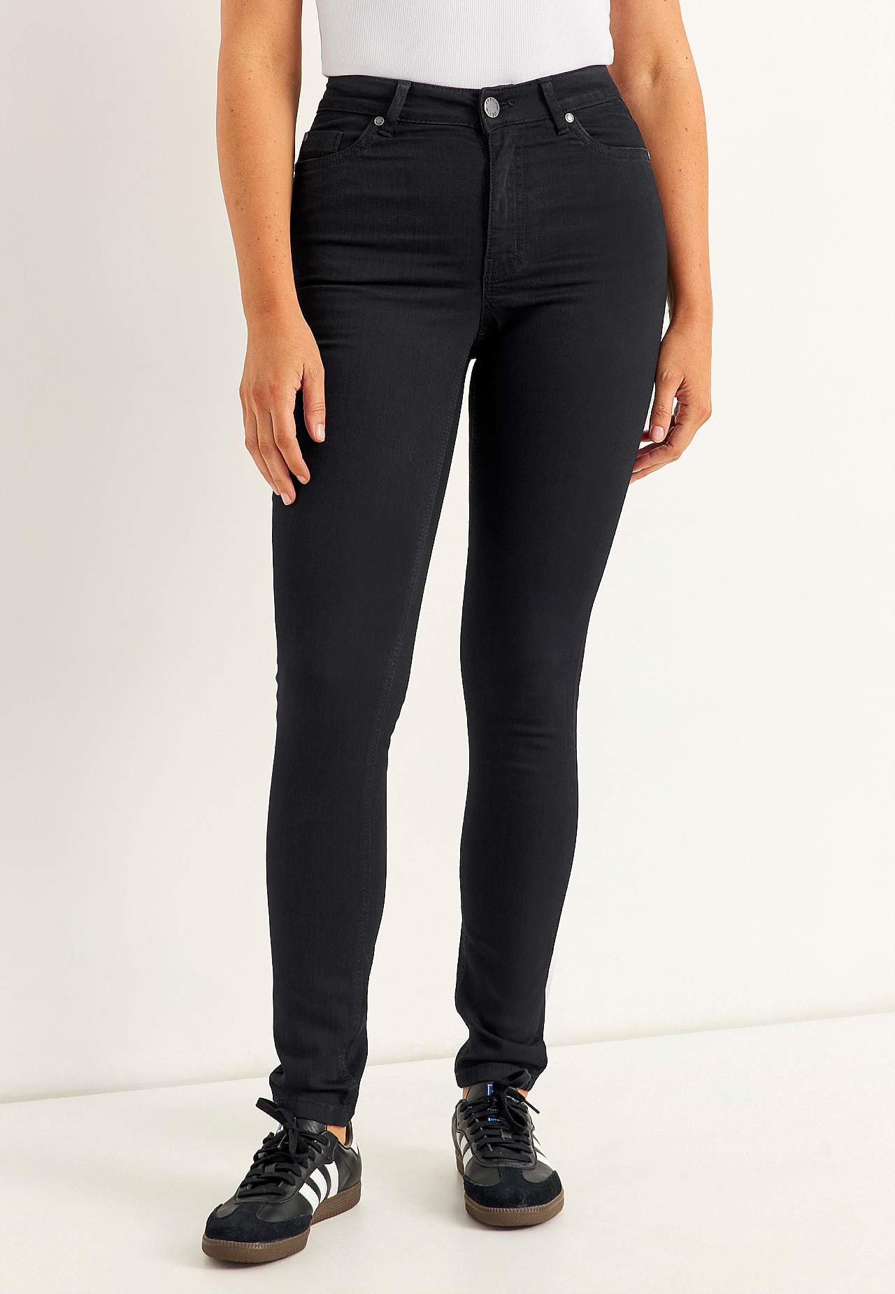 Dżinsy ze superelastycznego dżinsu Ella