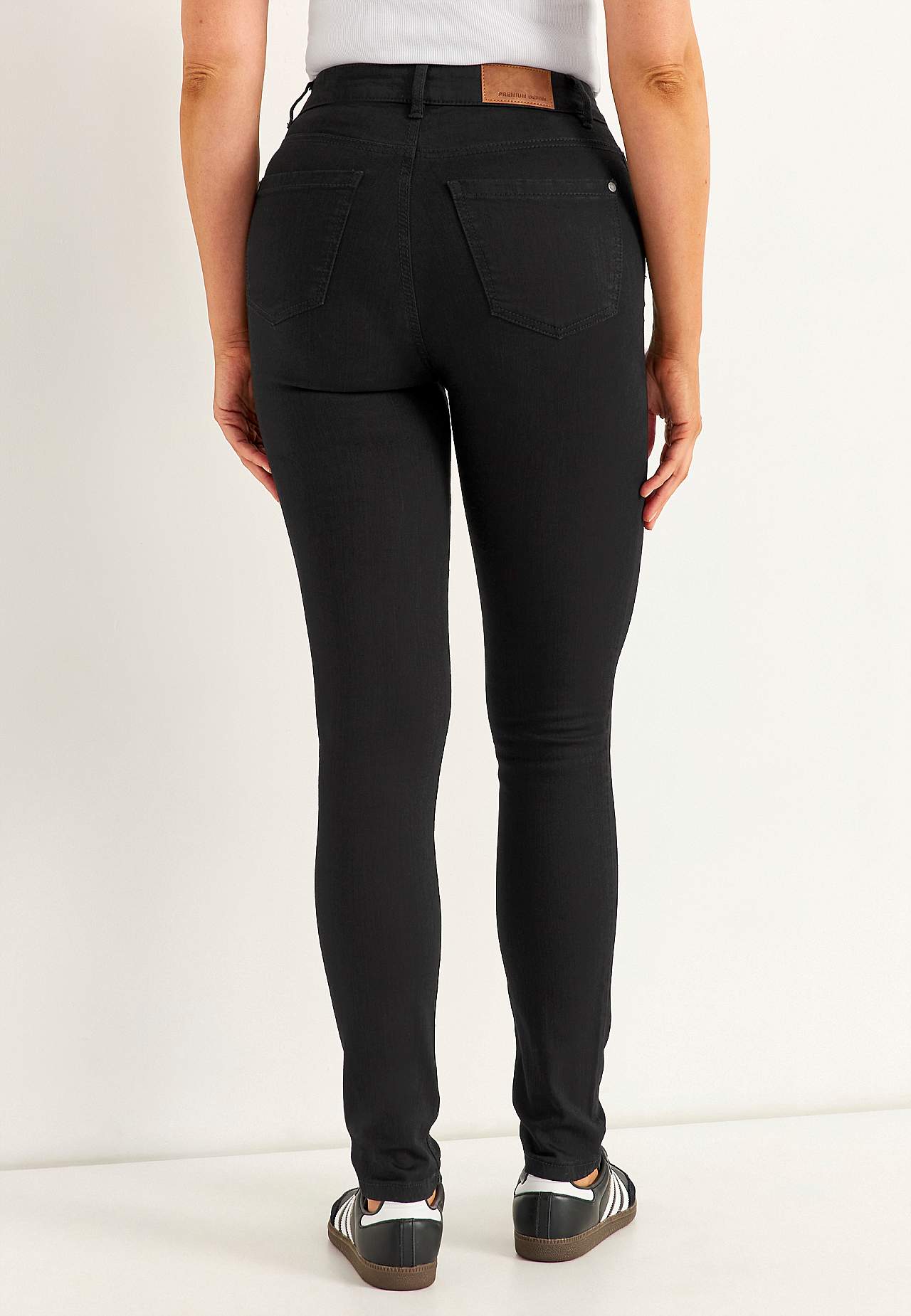 Dżinsy ze superelastycznego dżinsu Ella