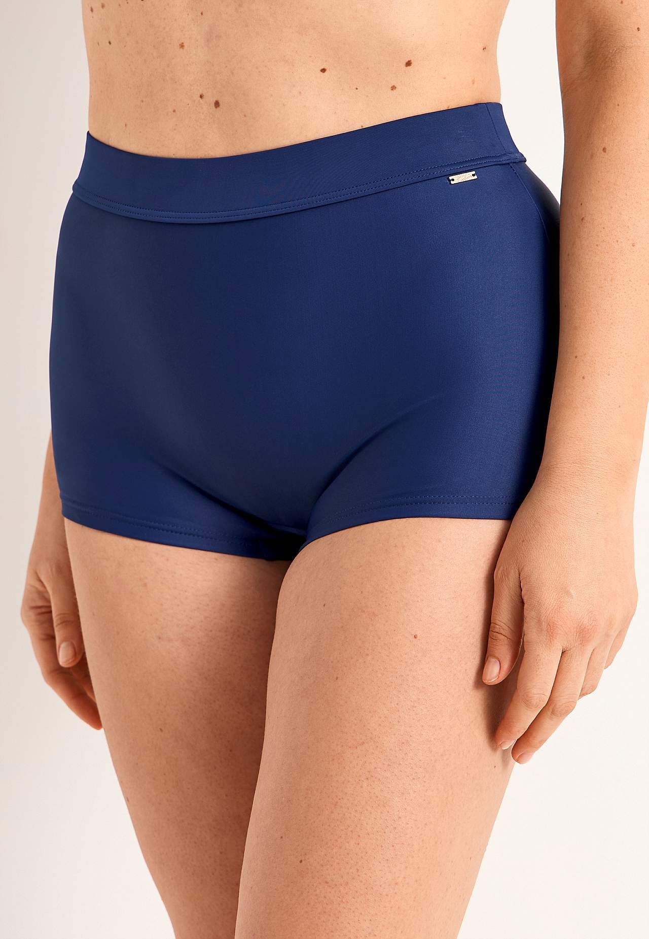 Dół bikini z krótką nogawką