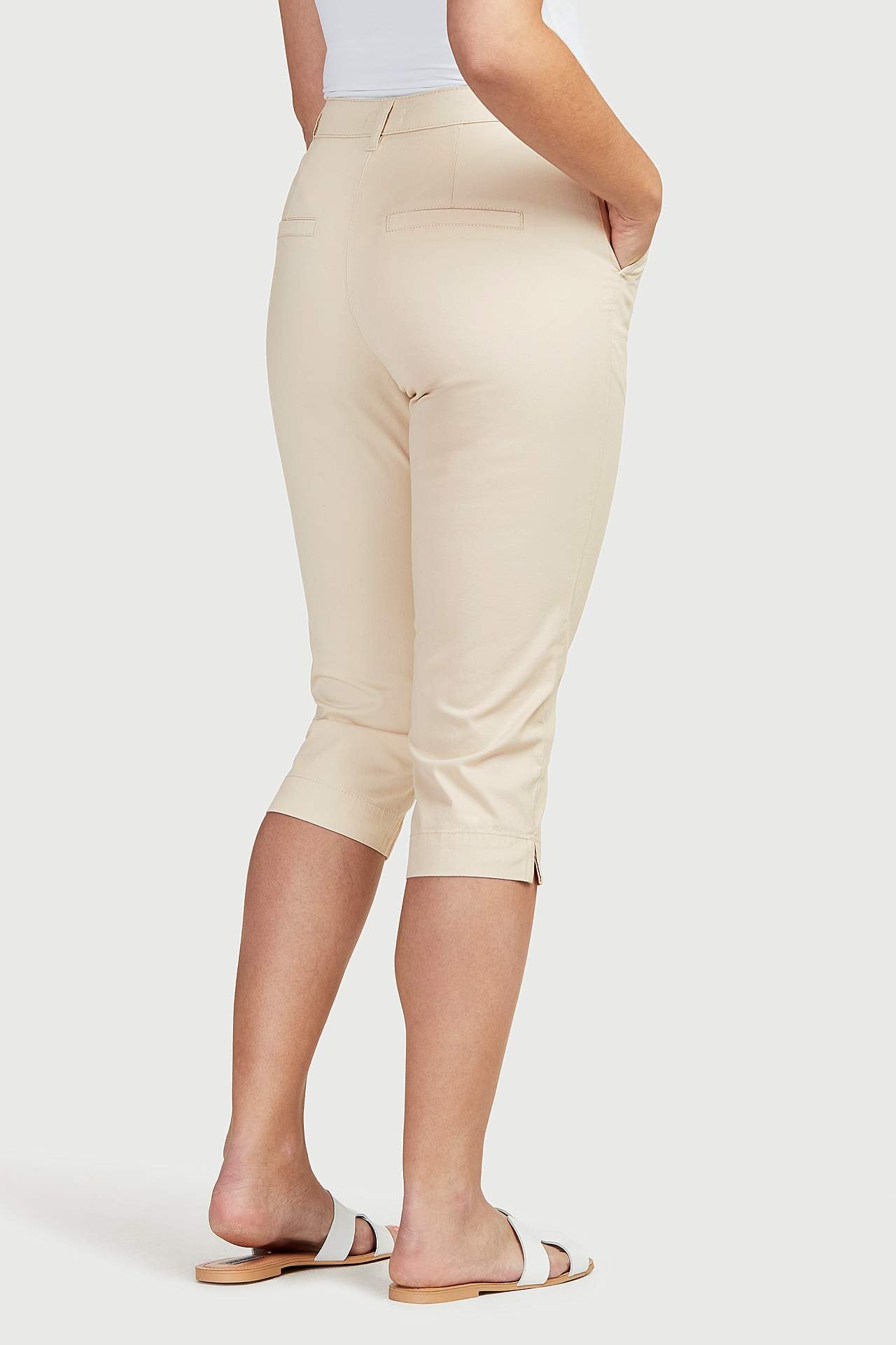 Spodnie capri z rozciągliwej bawełnianej tkaniny diagonalnej