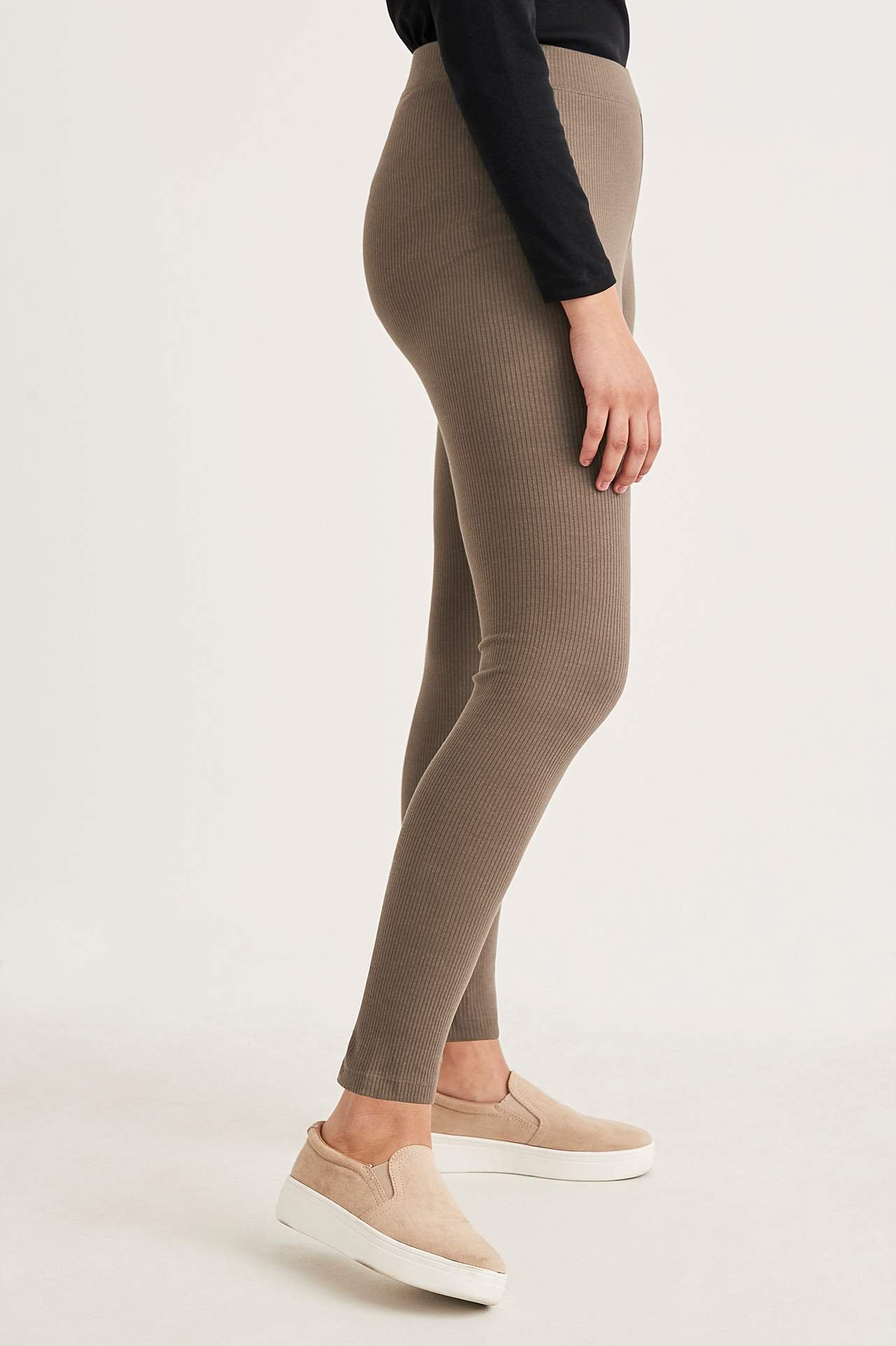 Prążkowane legginsy