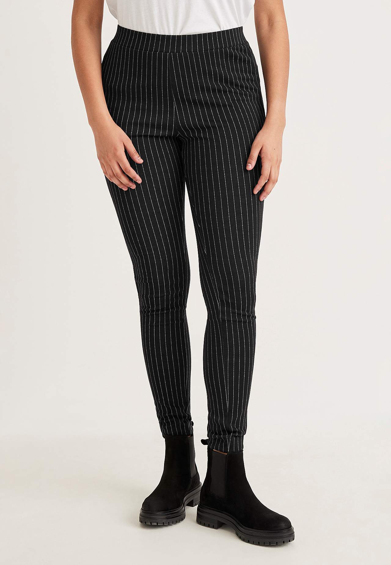 Wzorzyste legginsy