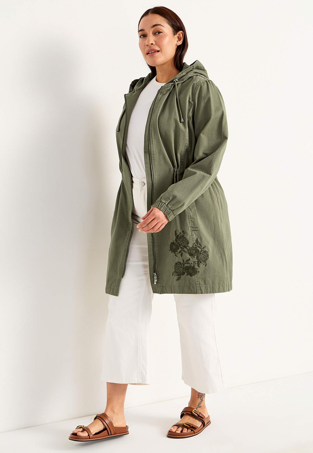 Parka z haftem