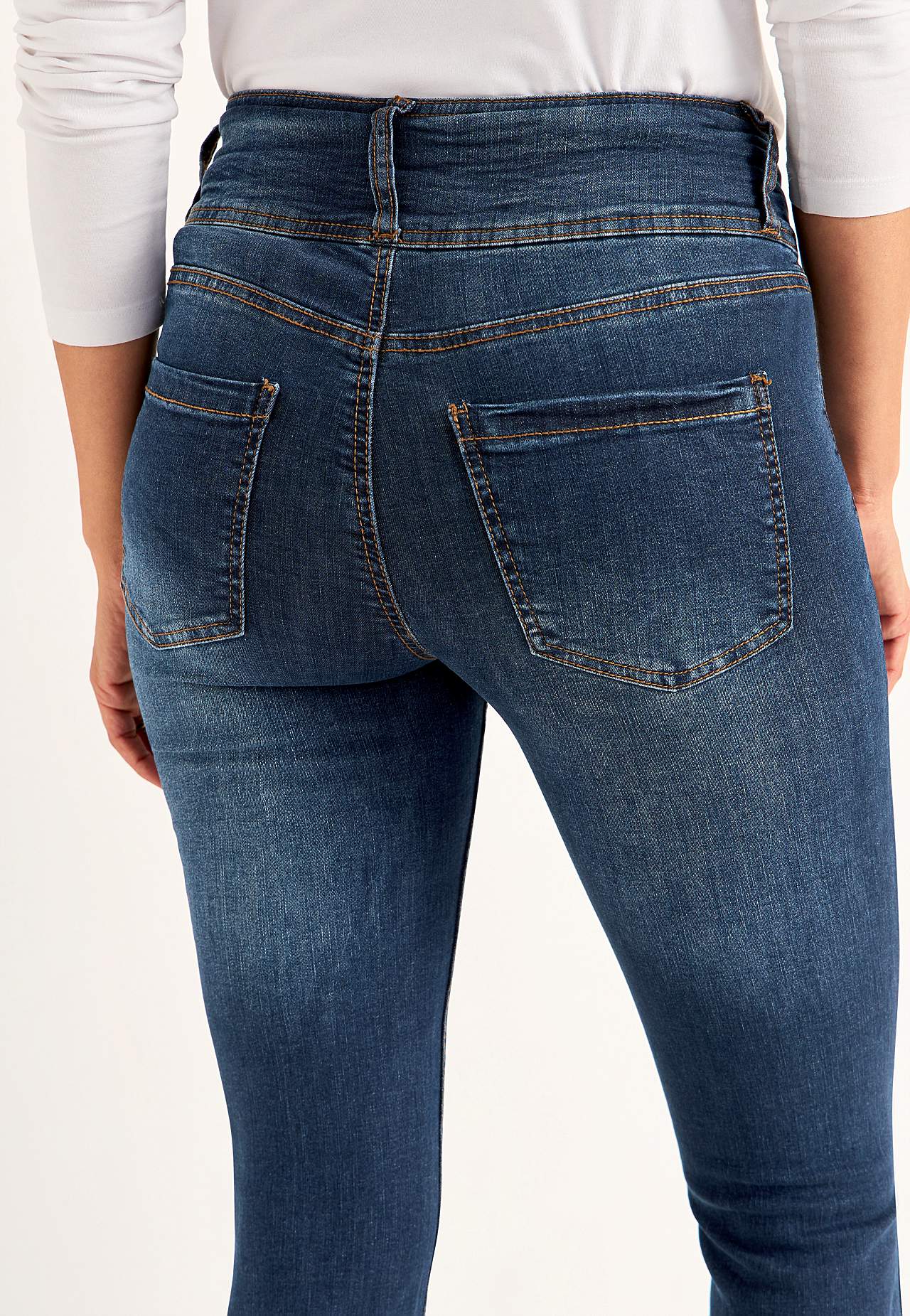 Jeansy bootcut z wysokim stanem