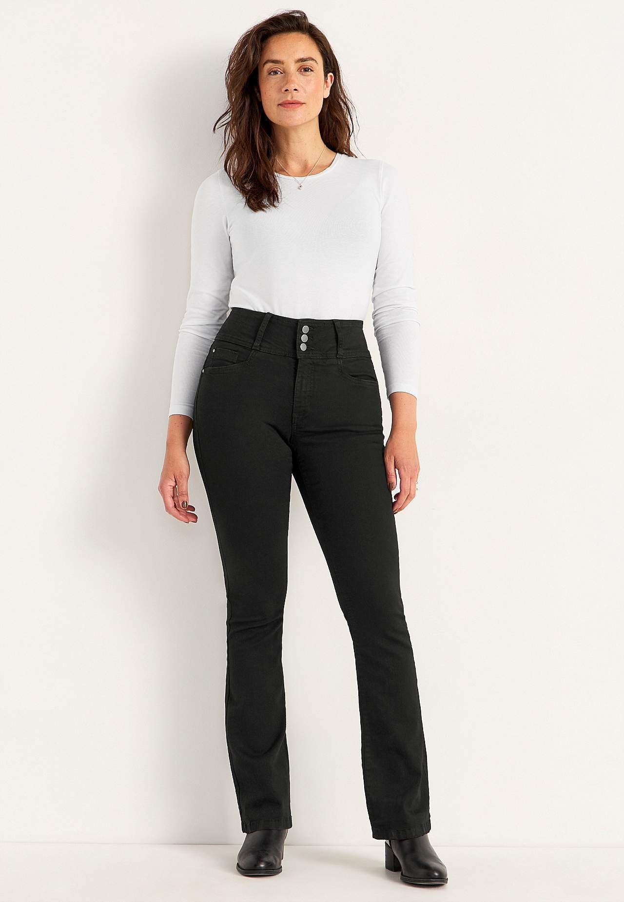 Jeansy bootcut z wysokim stanem