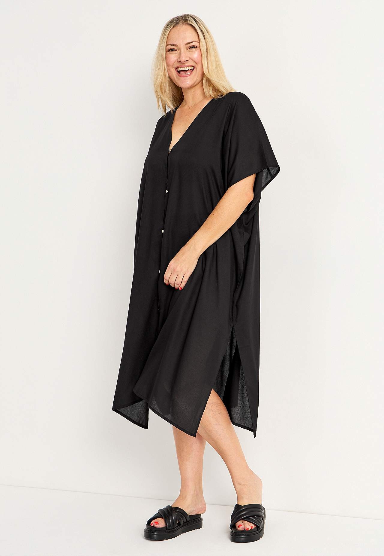 Kaftan na plażę z guzikami