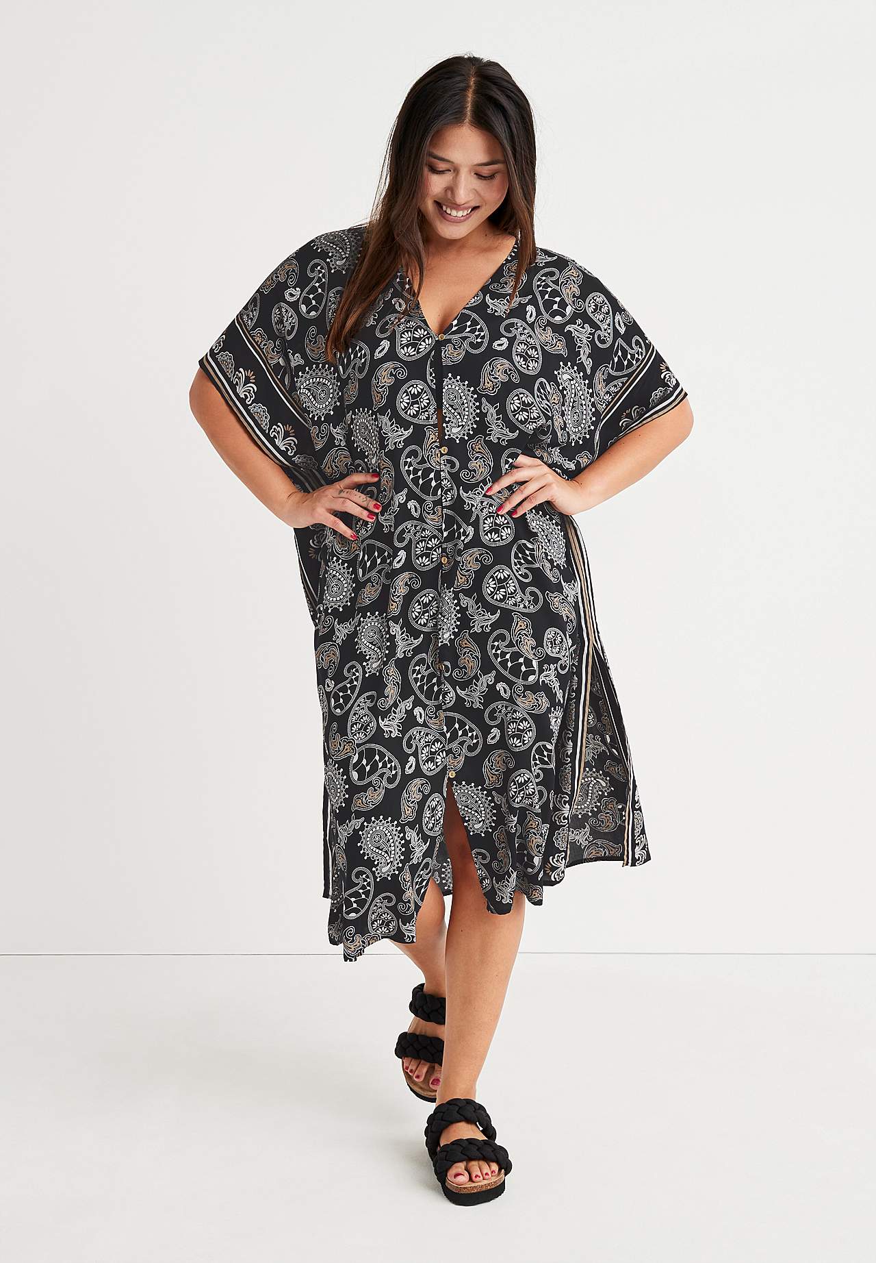 Kaftan na plażę z guzikami