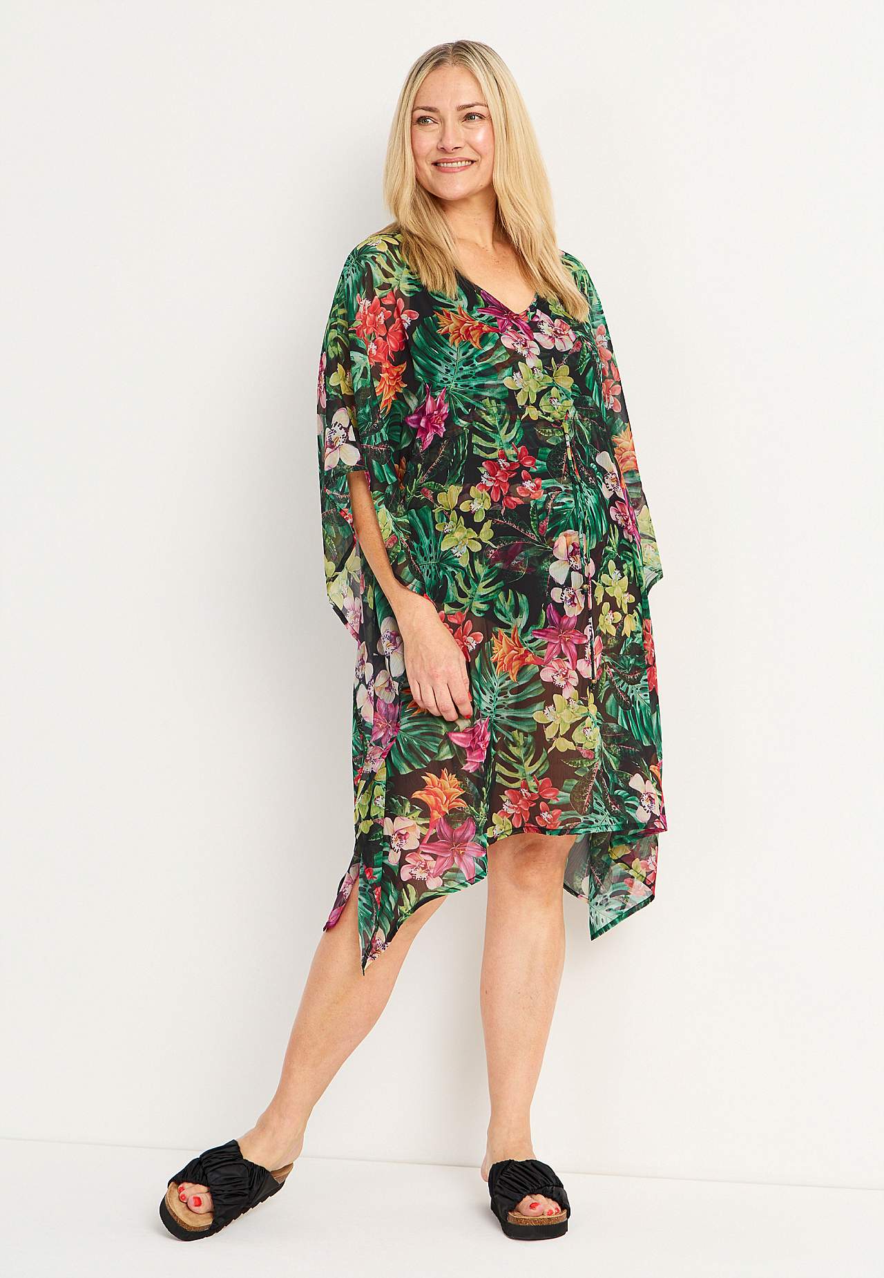 Wzorzysty kaftan na plażę