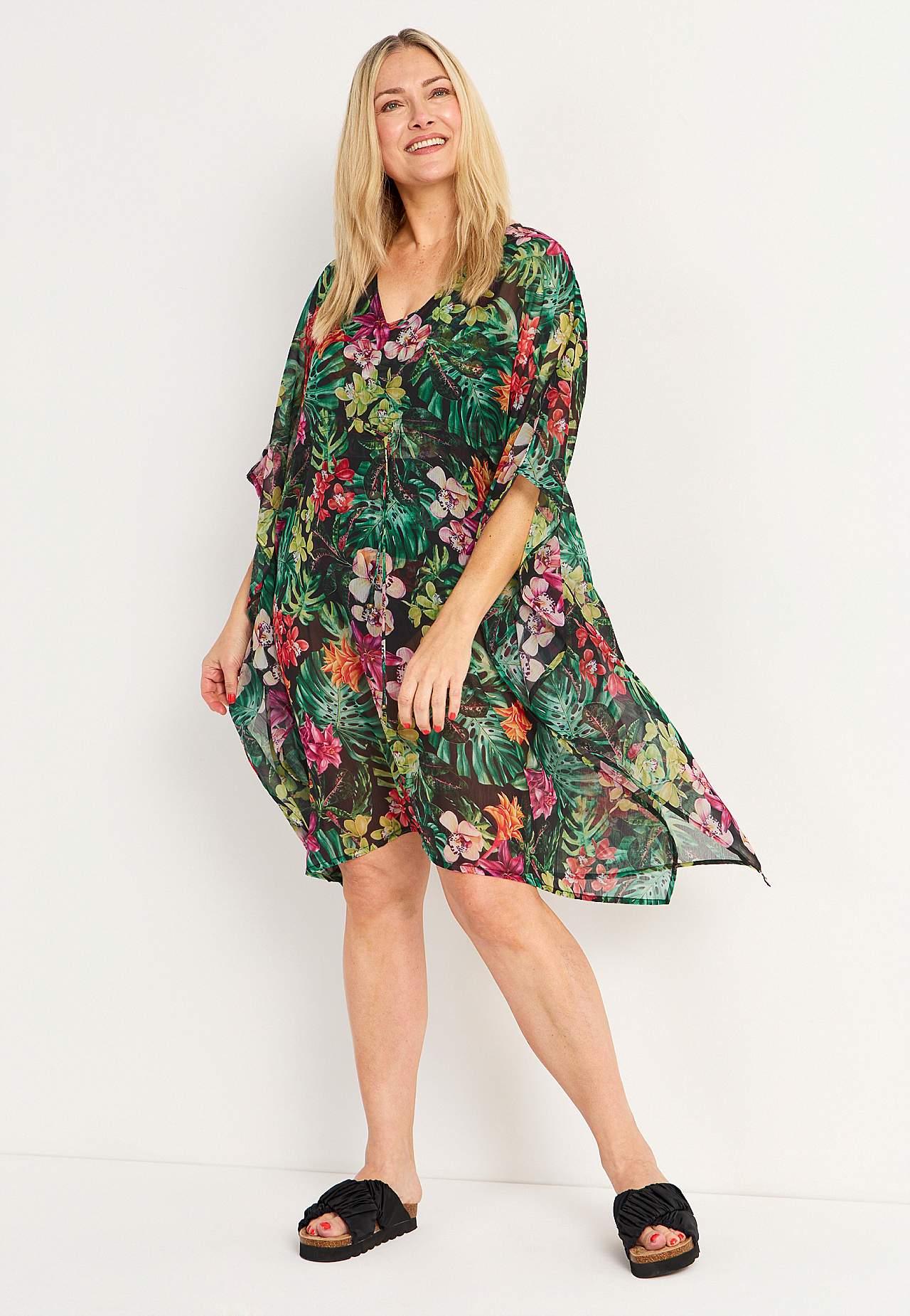Wzorzysty kaftan na plażę