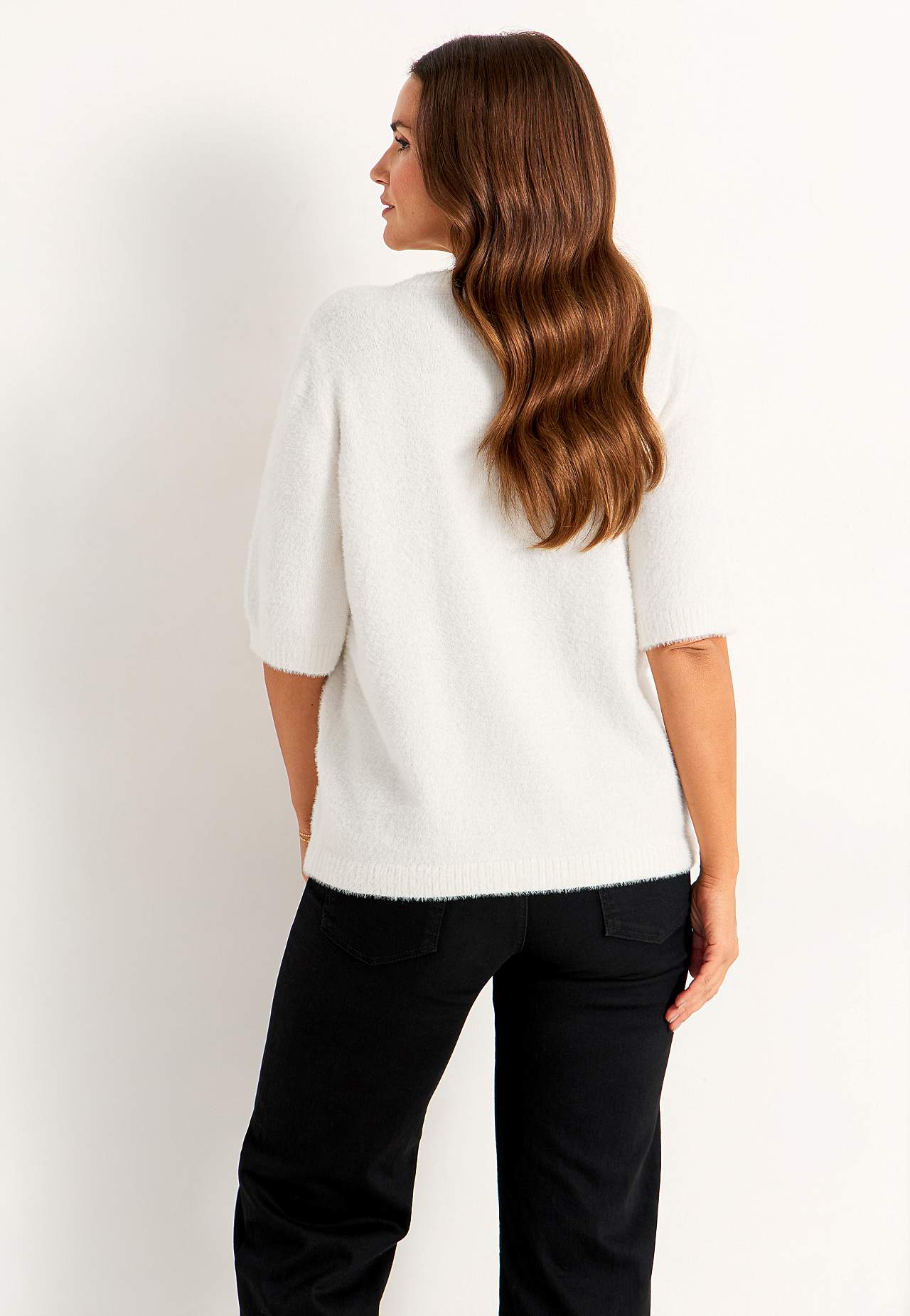 Dzianinowy sweter z krótkim rękawem