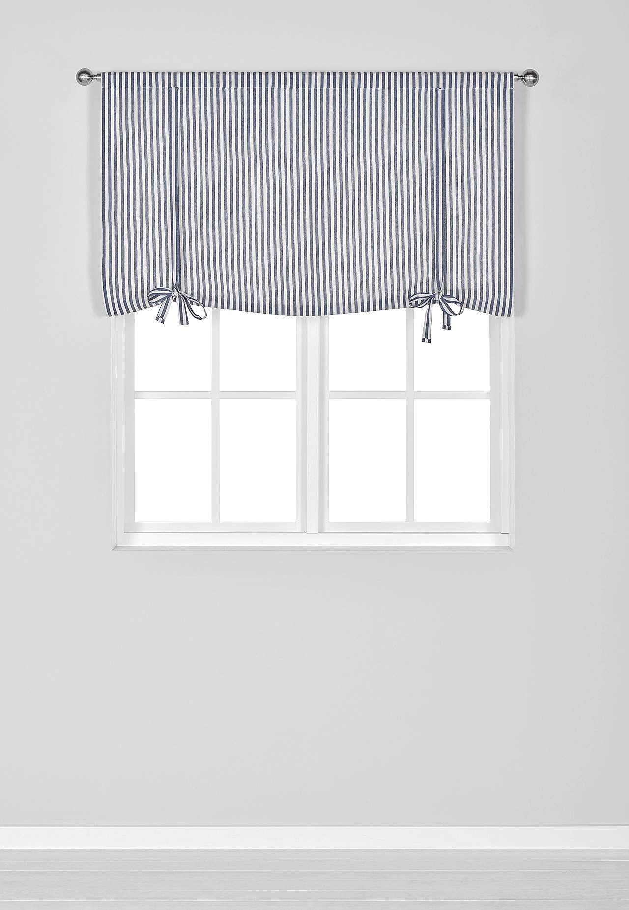 Tkana i pasiasta roleta rzymska