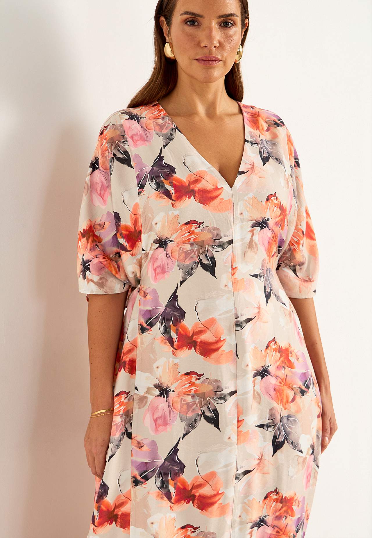 Odświętna i wielofunkcyjna sukienka kimono
