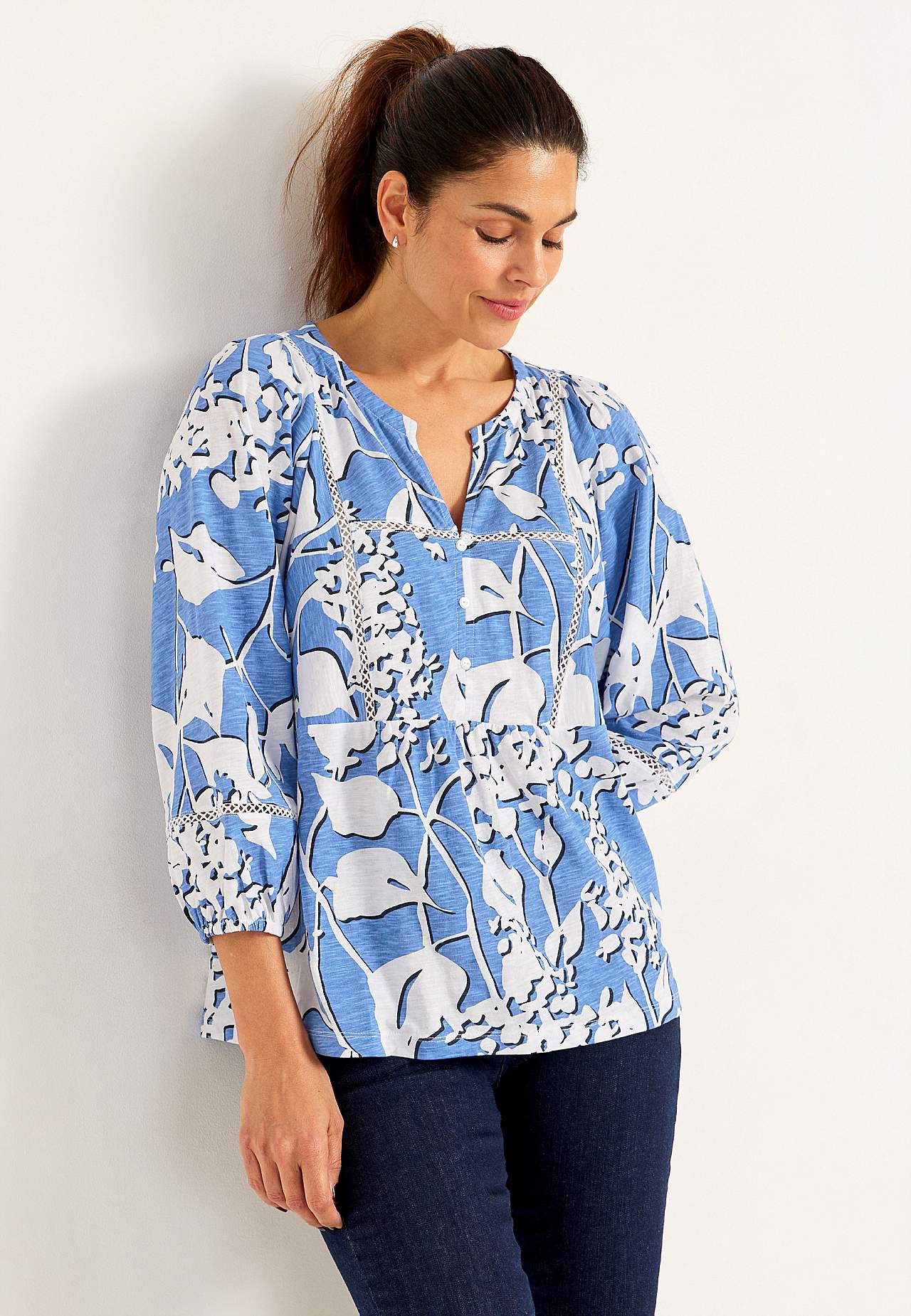 Top z dżerseju ze stylem boho