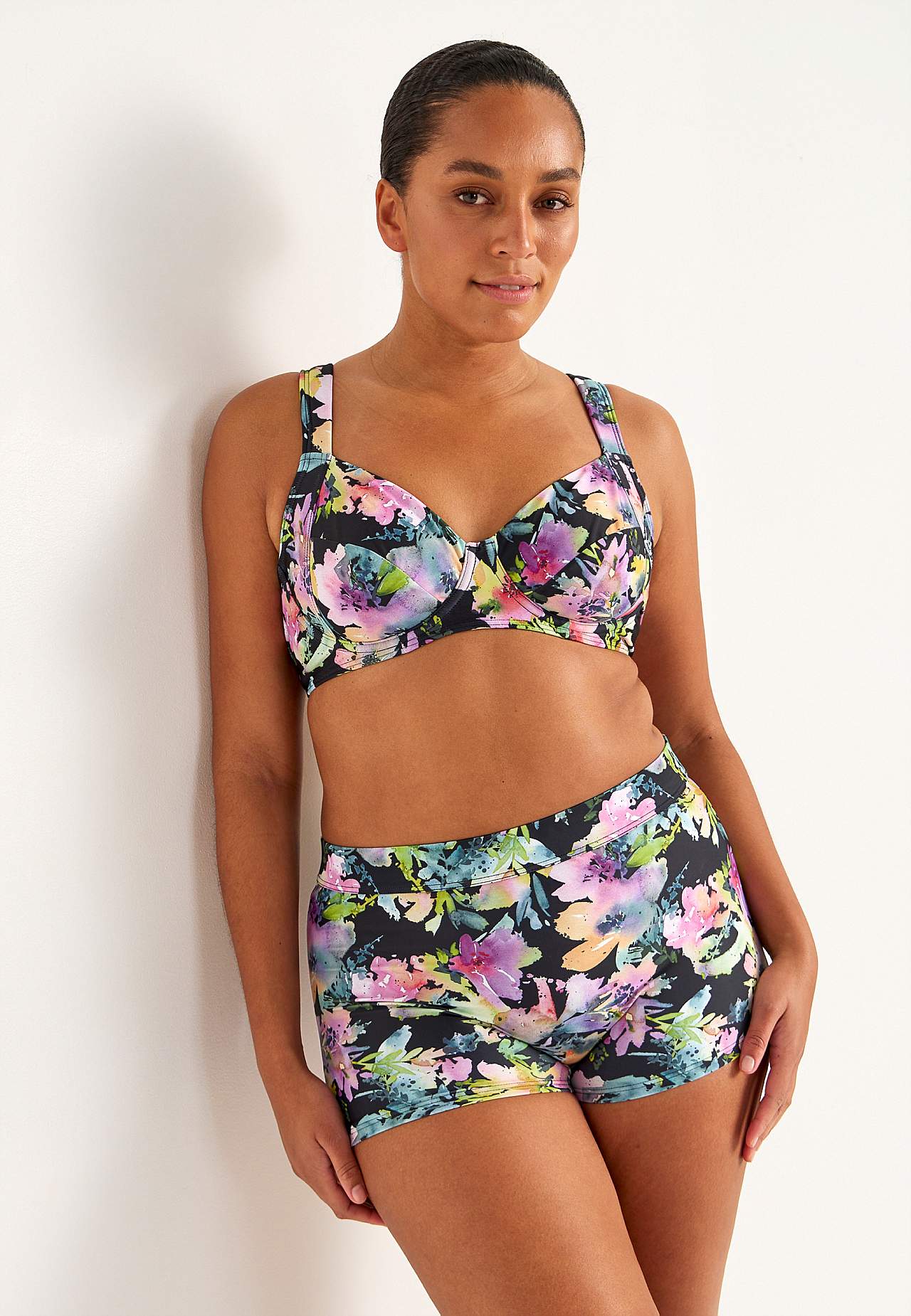 Nieuszytwniony biustonosz bikini
