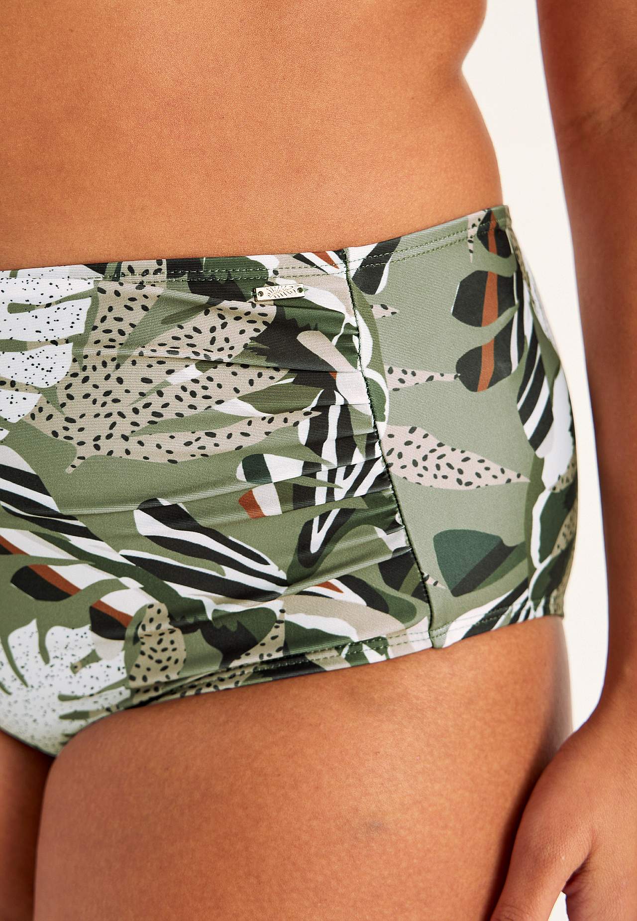Dół bikini z wysokim stanem