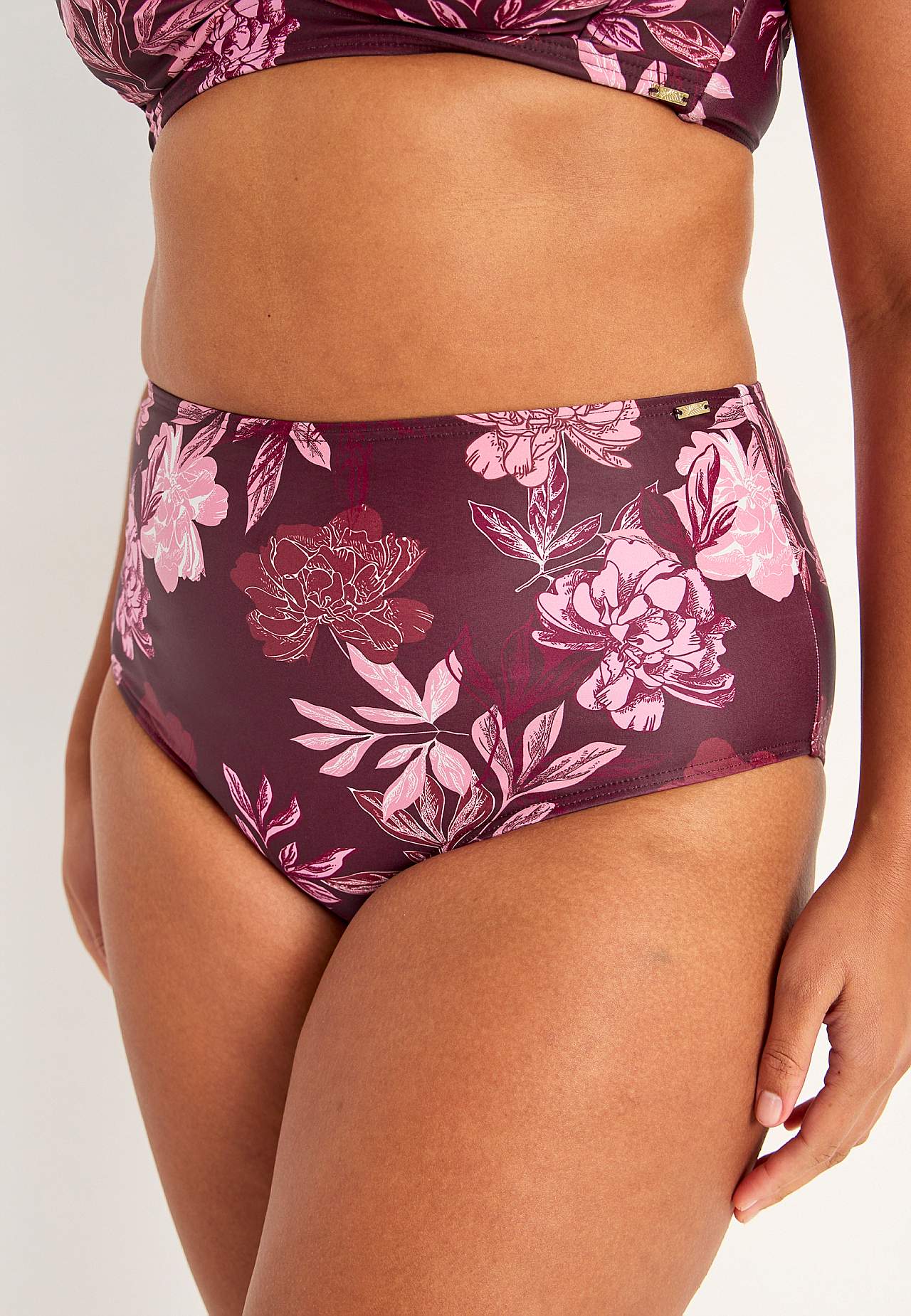 Dół bikini z wysokim stanem
