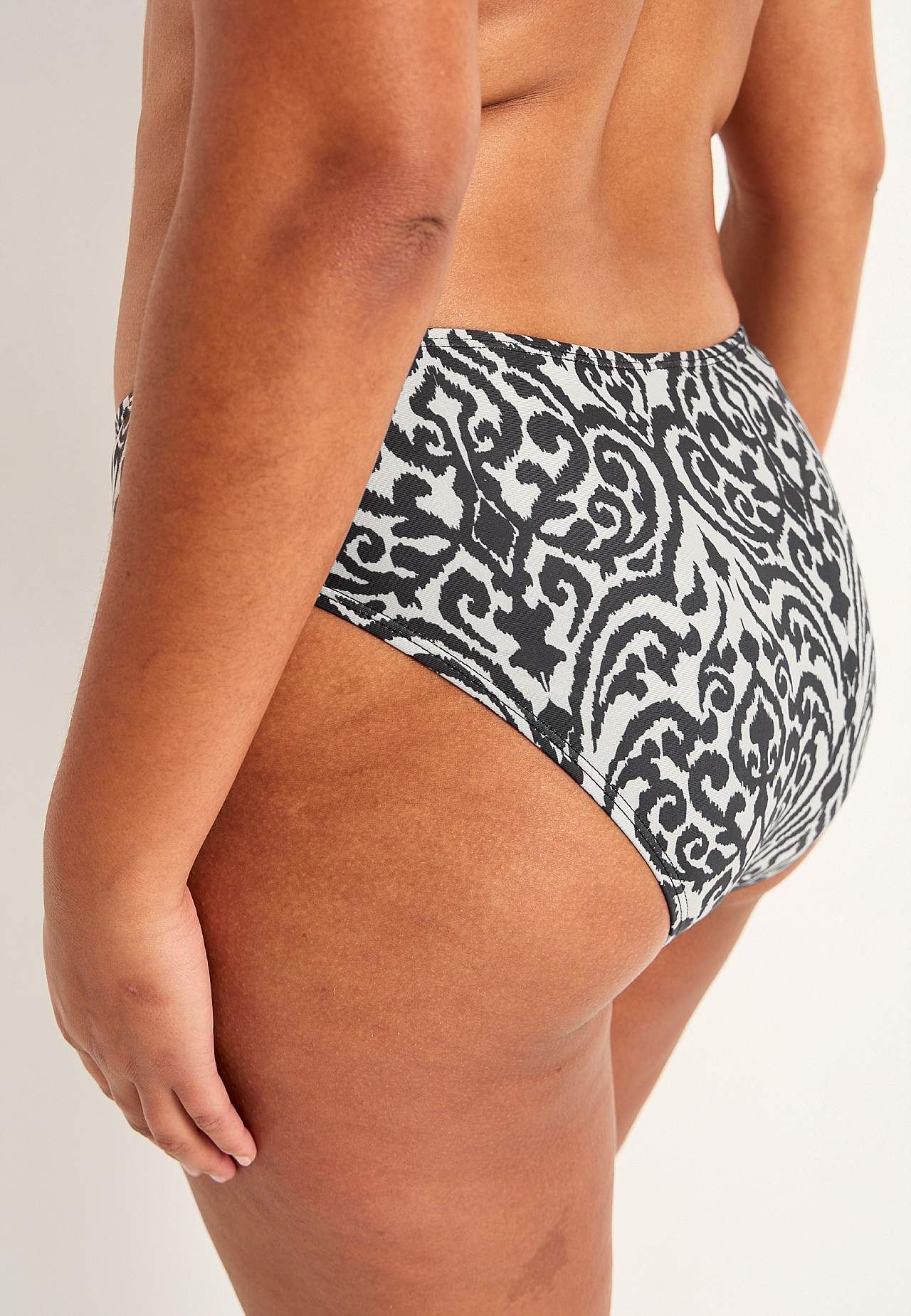 Dół bikini z regularną talią Rhodos