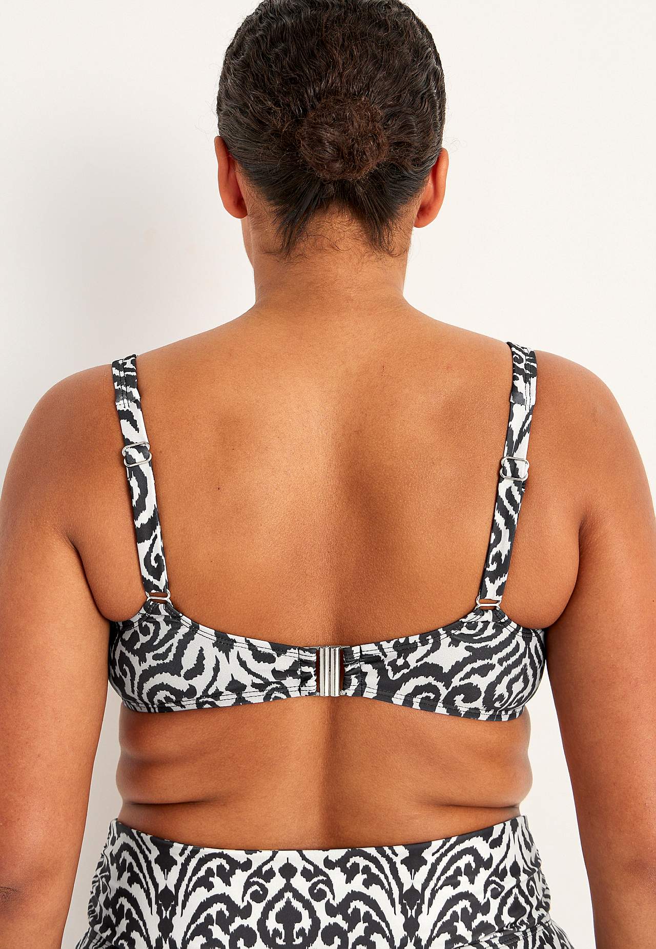 Bezprzewodowy biustonosz bikini
