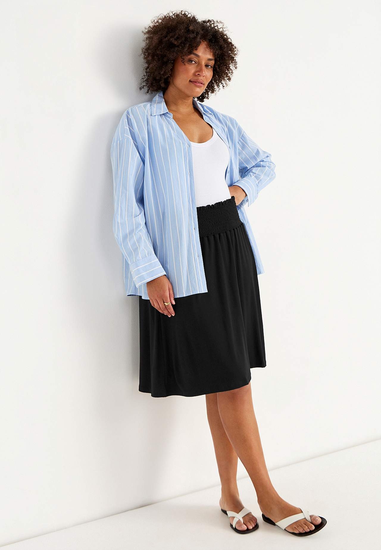 Spódnica z dżerseju z kieszeniami