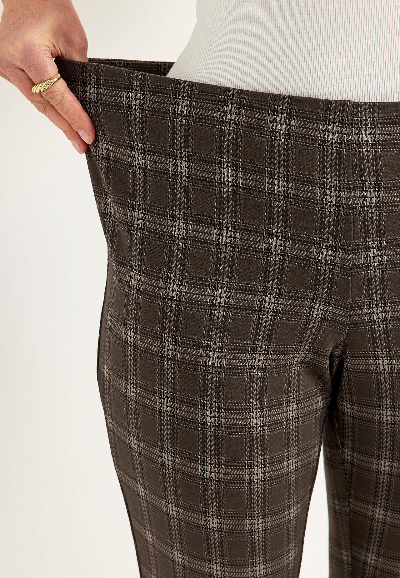 Legginsy we wzorze żakardowym