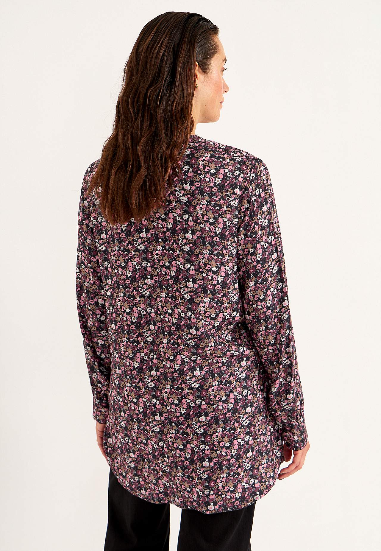 Tkana tunika z guzikami