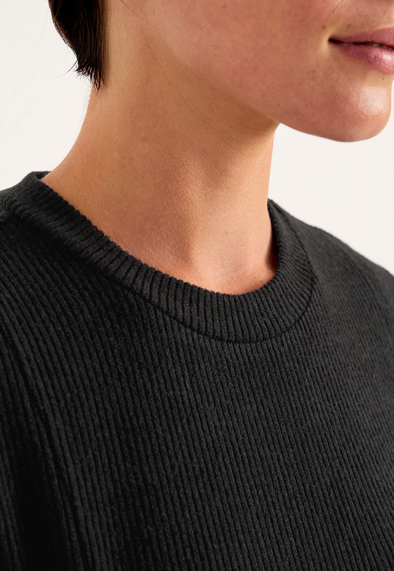 Super miękka sukienka z kieszeniami