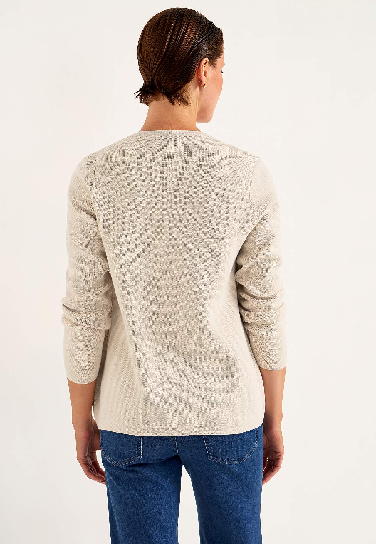 Rozpinany sweter z guzikami