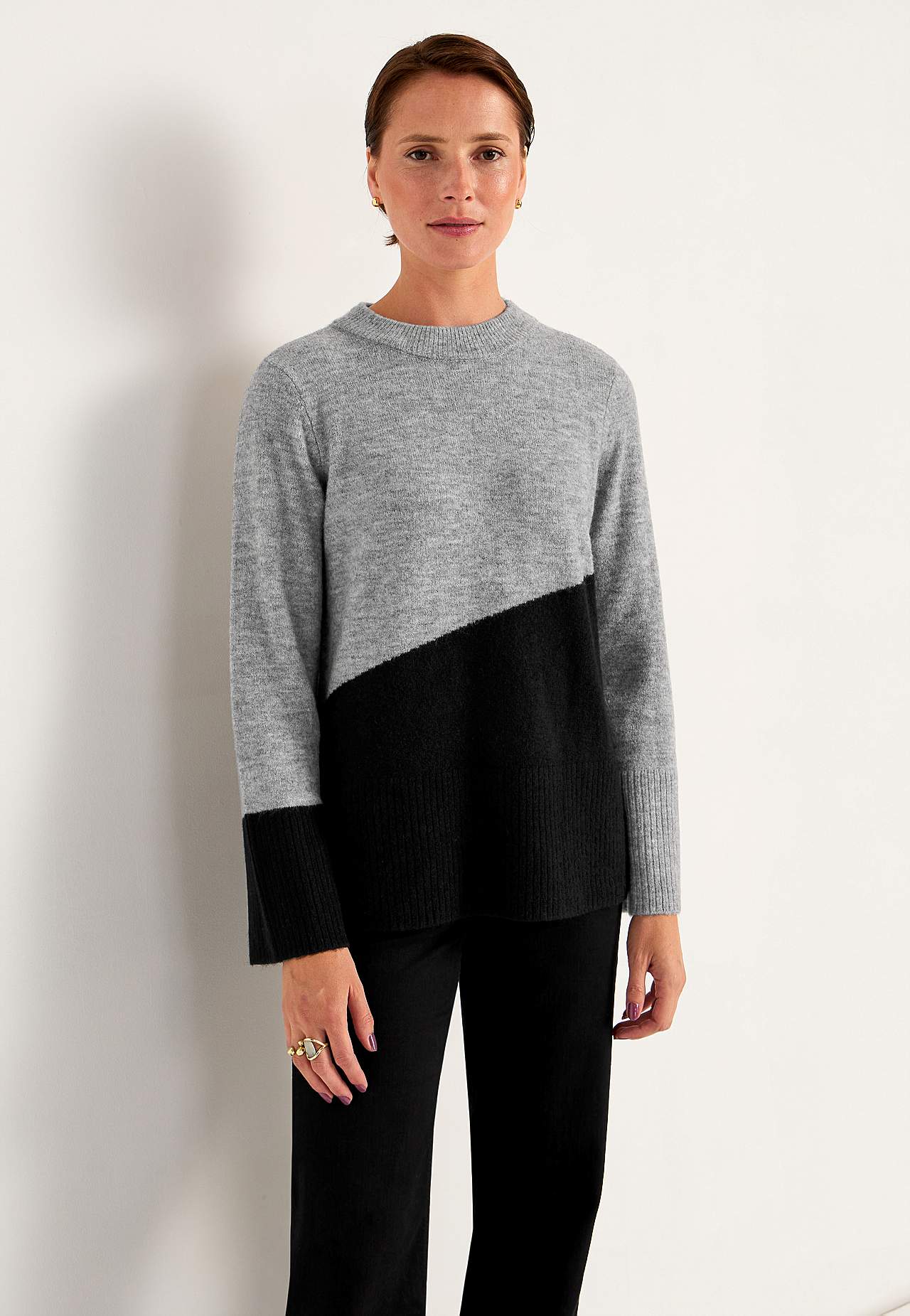 Dzianinowy sweter z okrągłym dekoltem