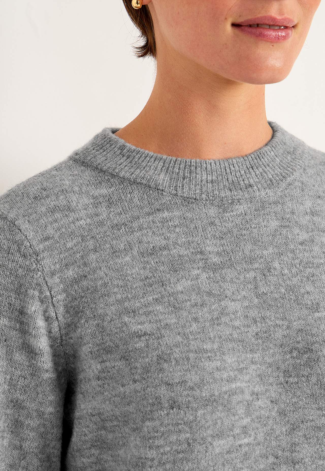 Dzianinowy sweter z okrągłym dekoltem